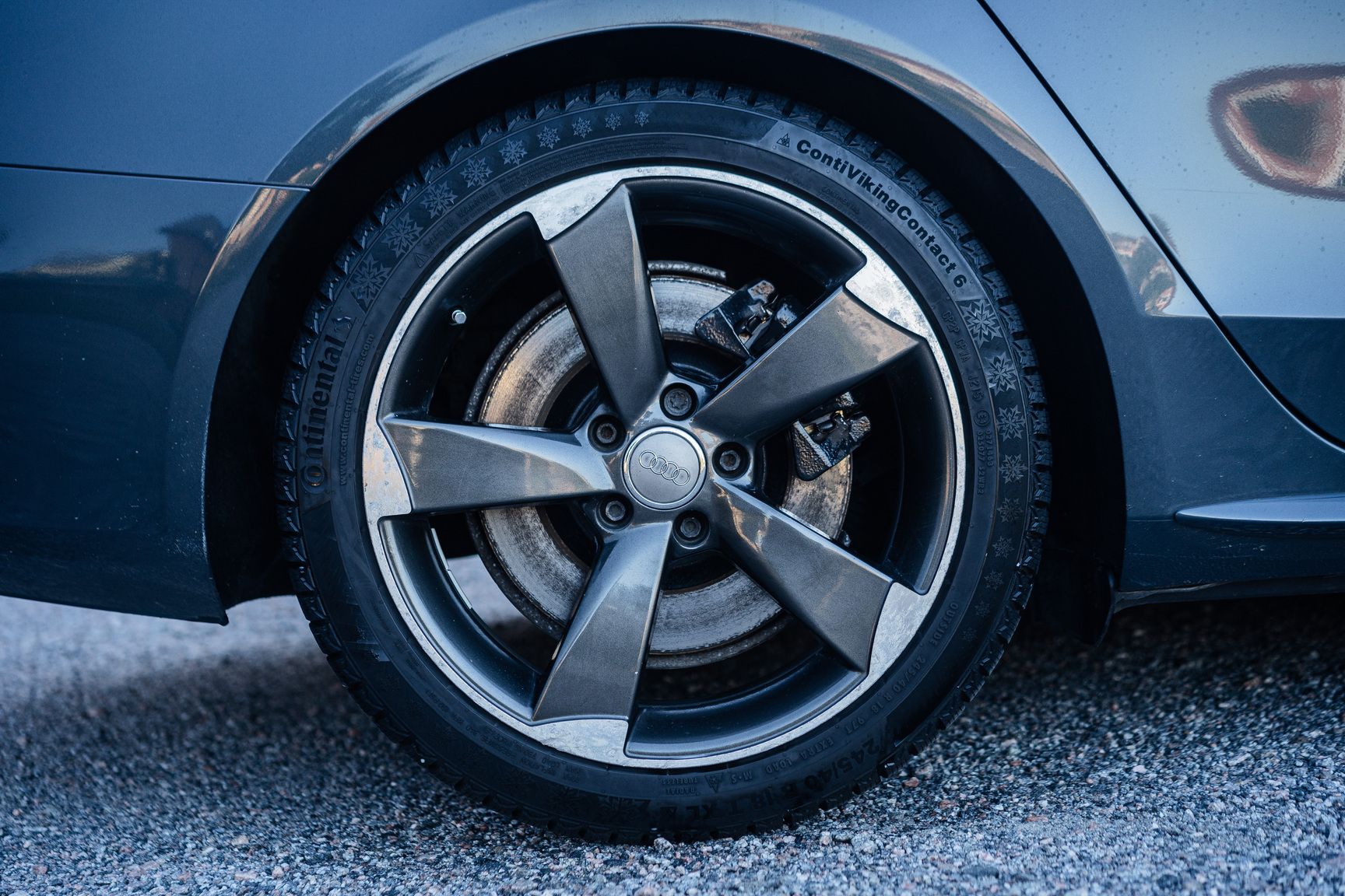 Exterior image of 2011 Audi S4 (11)