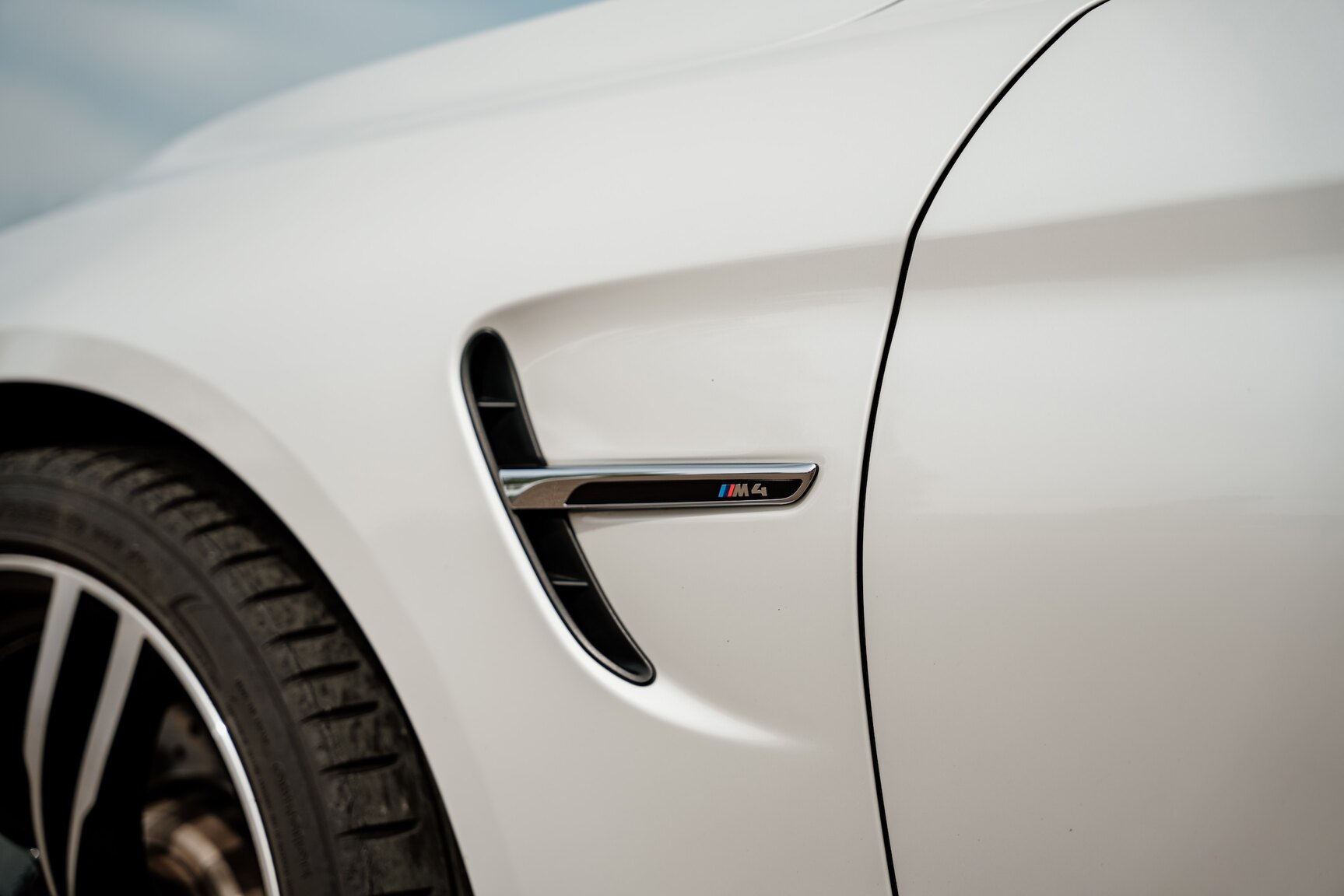 Exteriörbild på 2015 BMW M4 Cabriolet