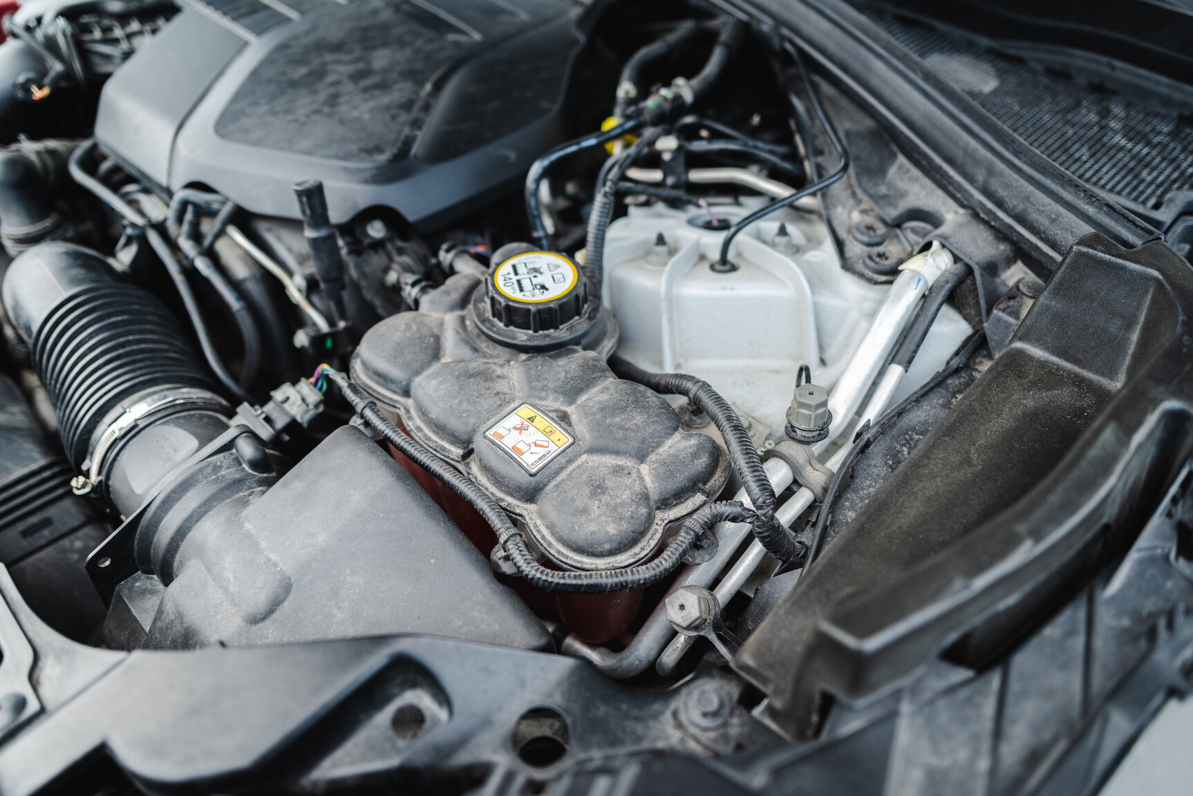 Image of 2018 Range Rover Velar D300 AWD HSE mechanics