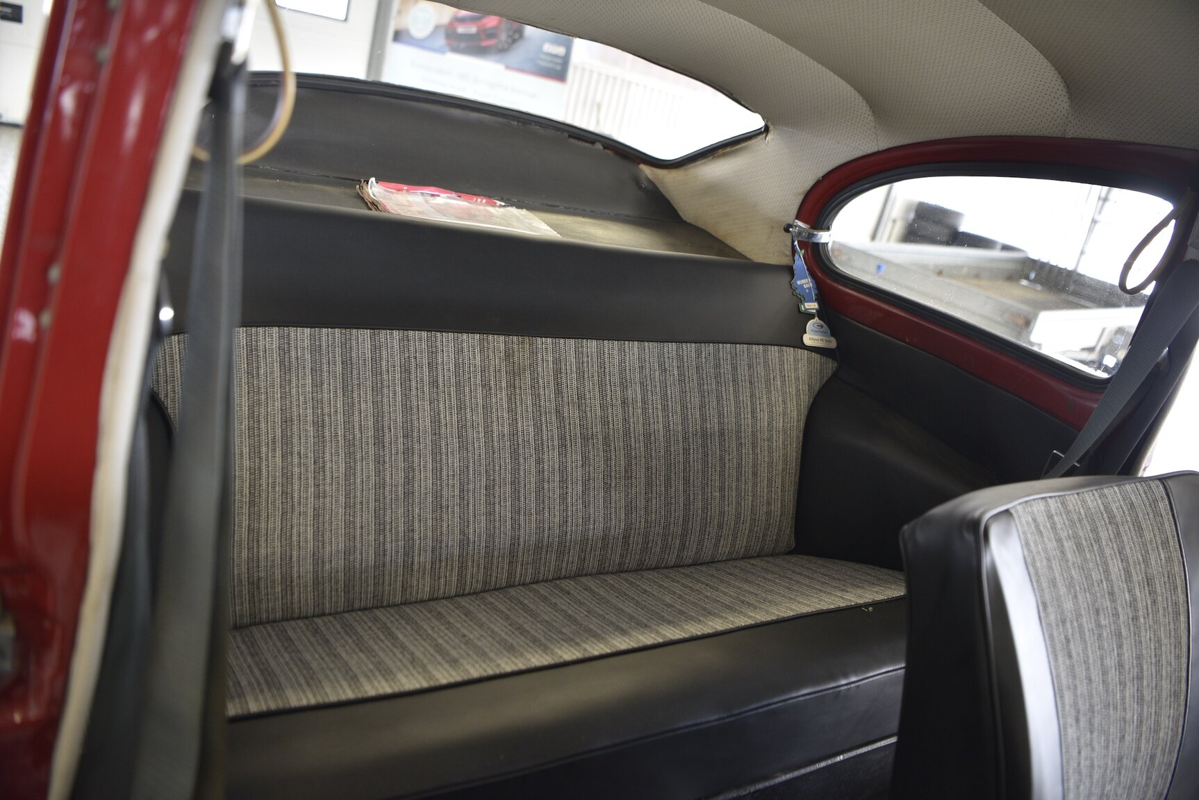 Interiörbild 1965 Volvo PV 544 Sport