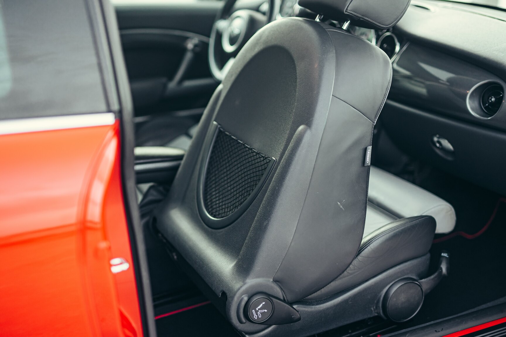 Interior image of 2006 Mini Cooper John Cooper Works