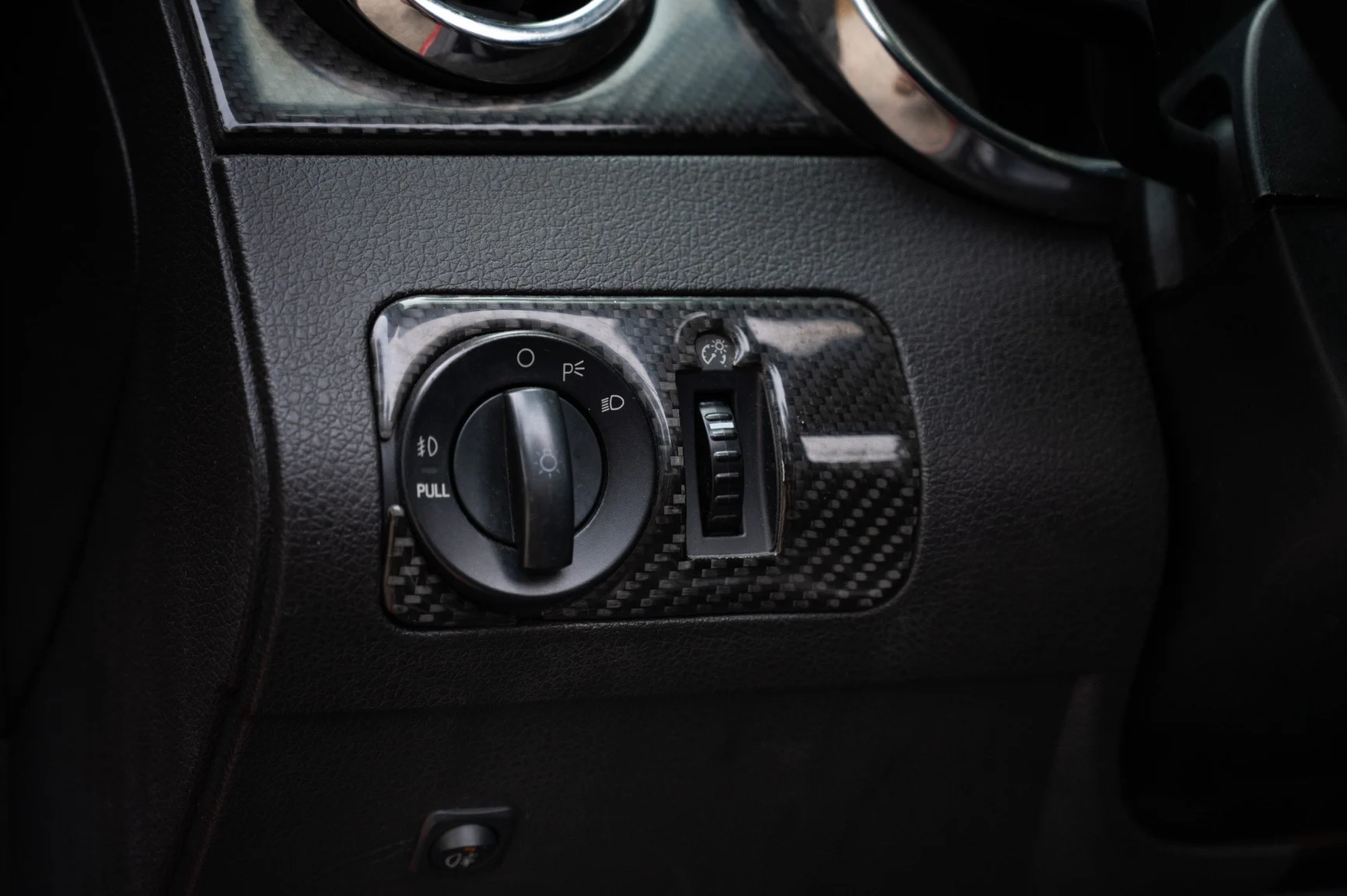 Innenraumfoto von 2005 Ford Mustang GT Roush Stage 2 (24)