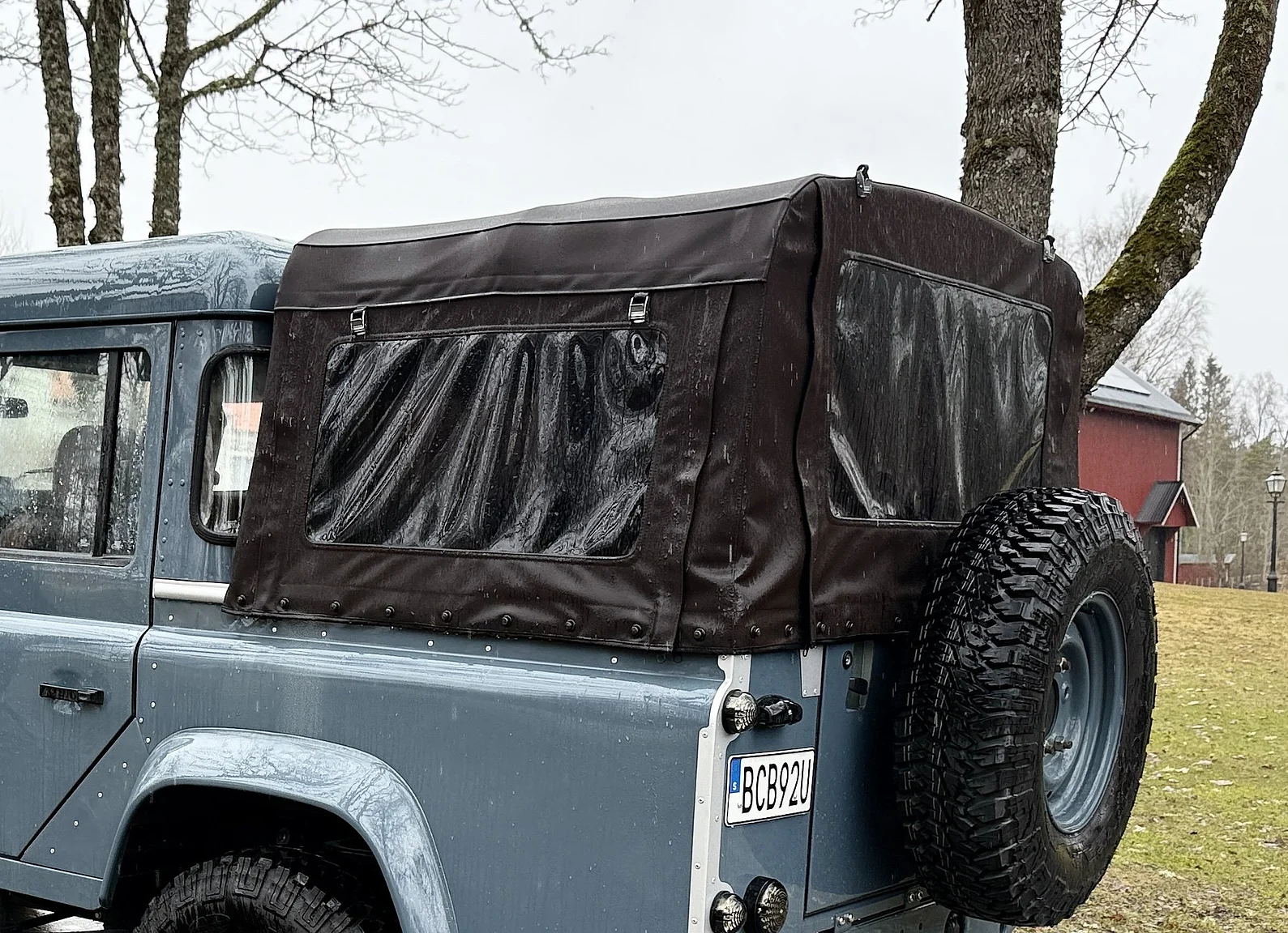 Exteriörbild på 2000 Land Rover Defender 110 C (59)