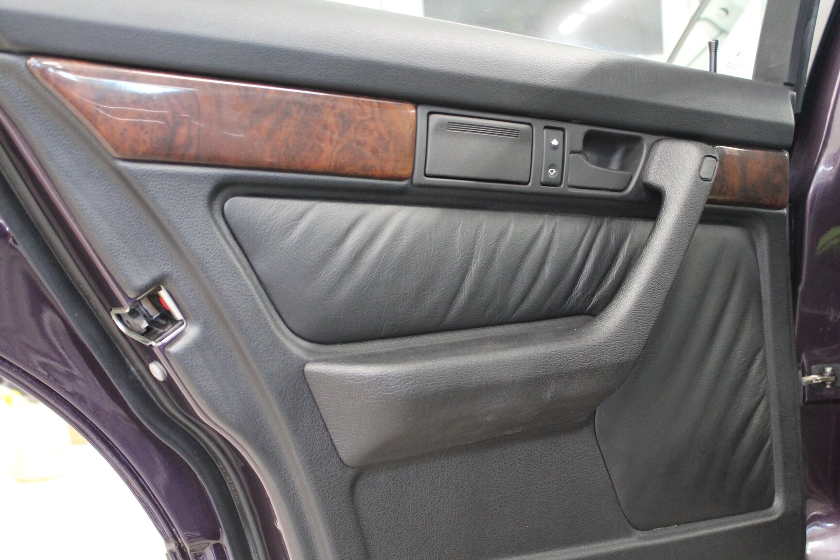 Interiörbild 1996 BMW 540i Touring "No Reserve Auction"