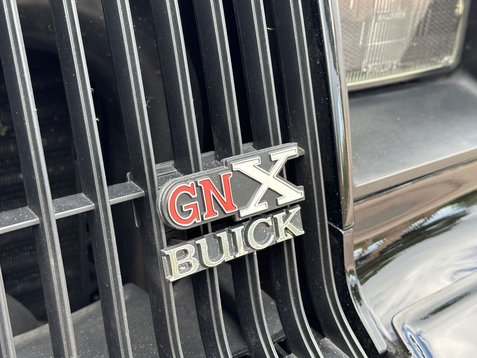 Exterior image of 1987 Buick Grand National "GNX" (28)