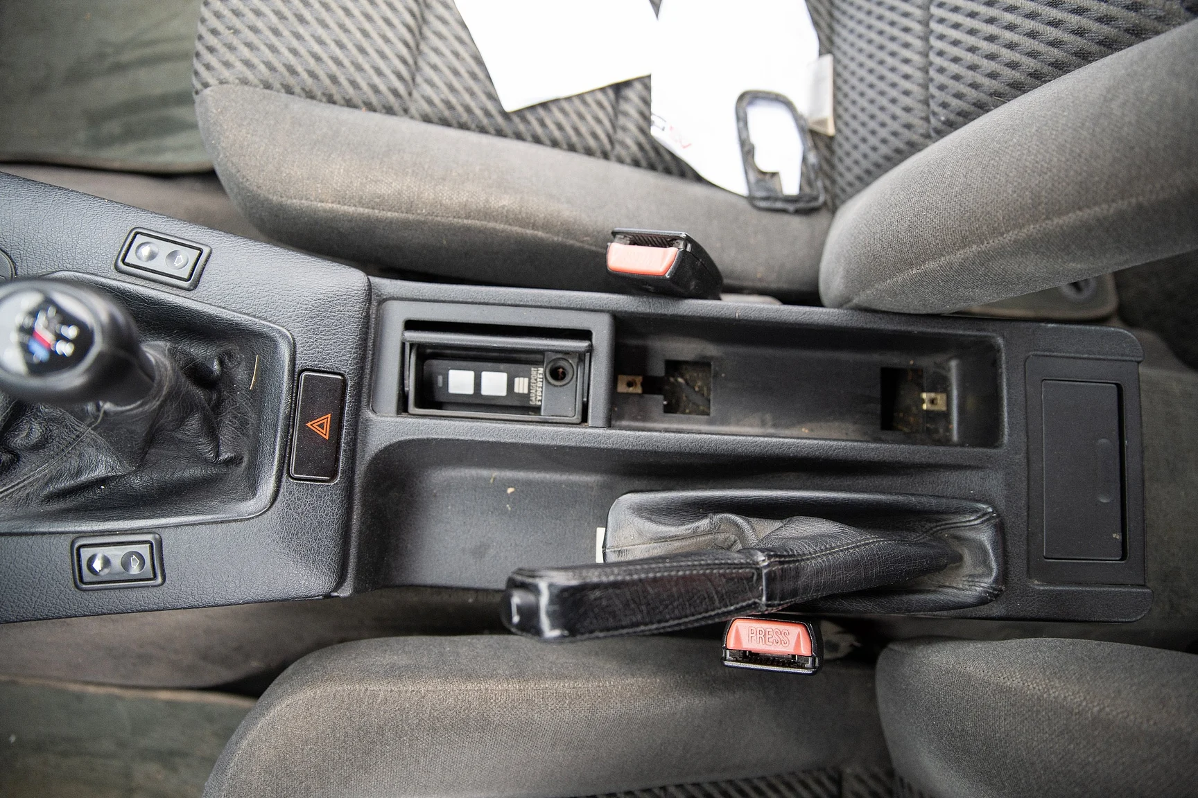 Innenraumfoto von 1992 BMW 325i Turbo (9)