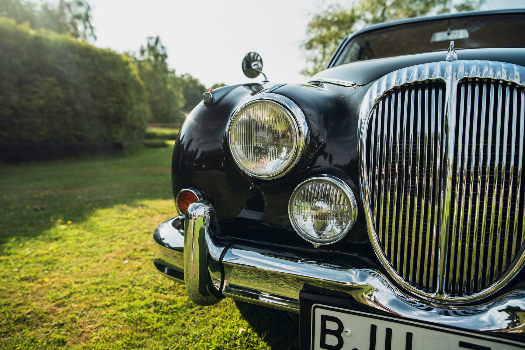 Exterior image of 1965 Daimler 250 V8