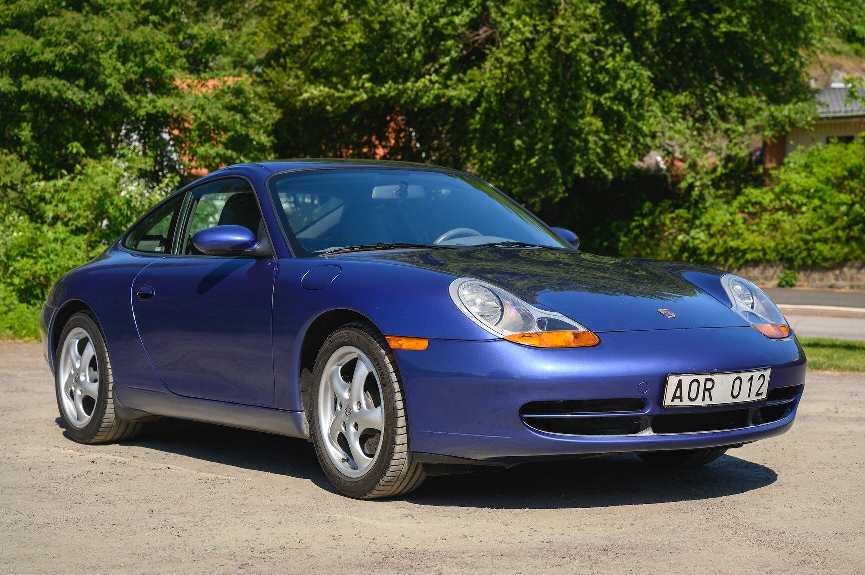 Exterior image of 1998 Porsche 911 Carrera Tiptronic (15)
