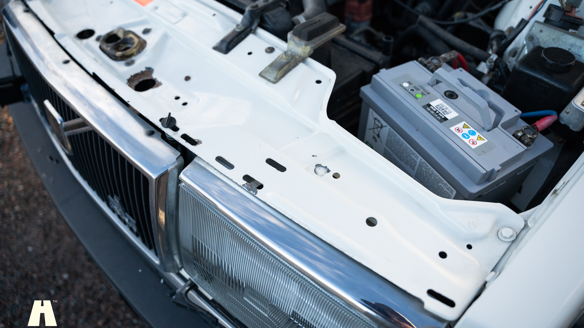 Image of 1988 Volvo 240 GL mechanics