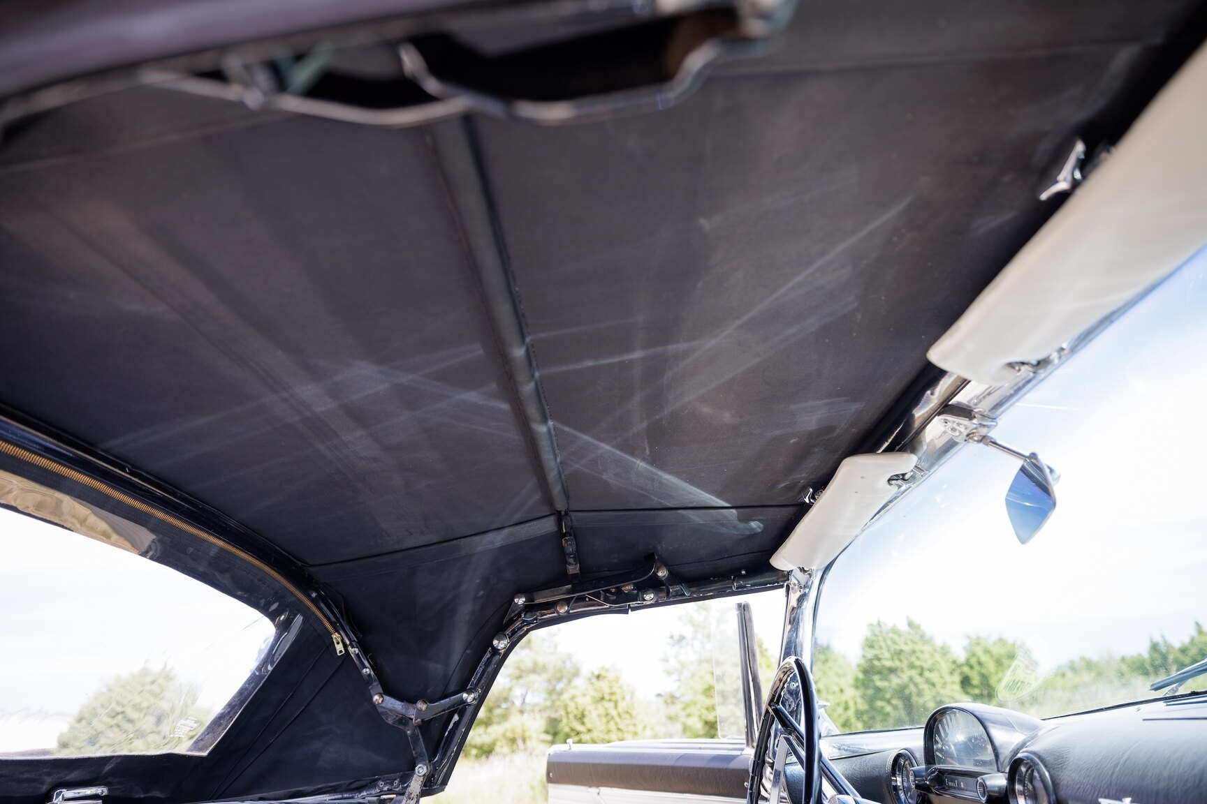 Innenraumfoto von 1956 Ford Thunderbird