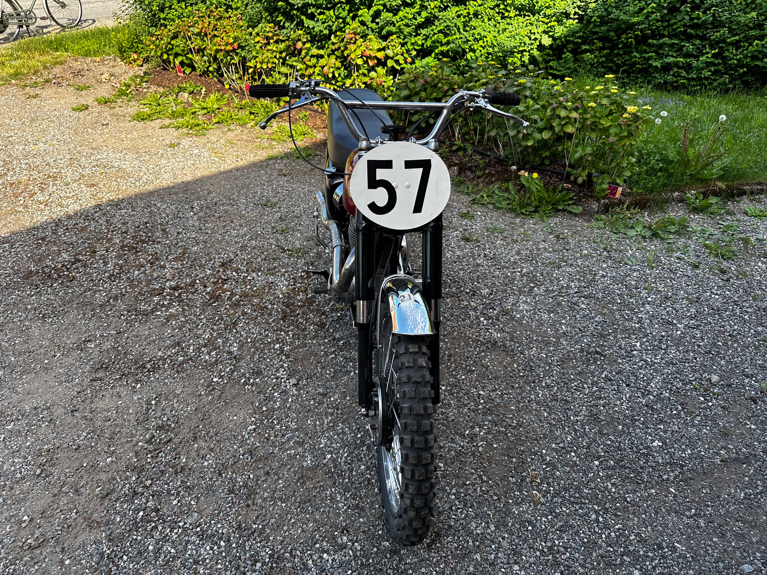 Aussenfoto 1954 Ariel HS 500