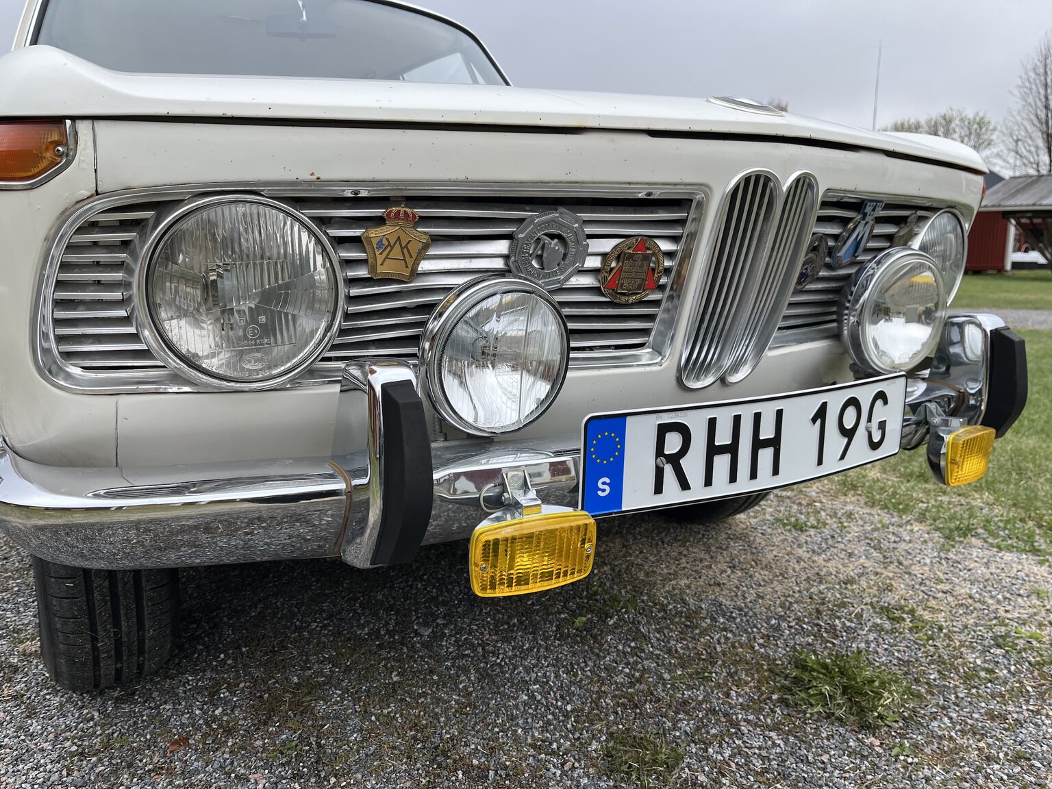 Exterior image of 1965 BMW 1800