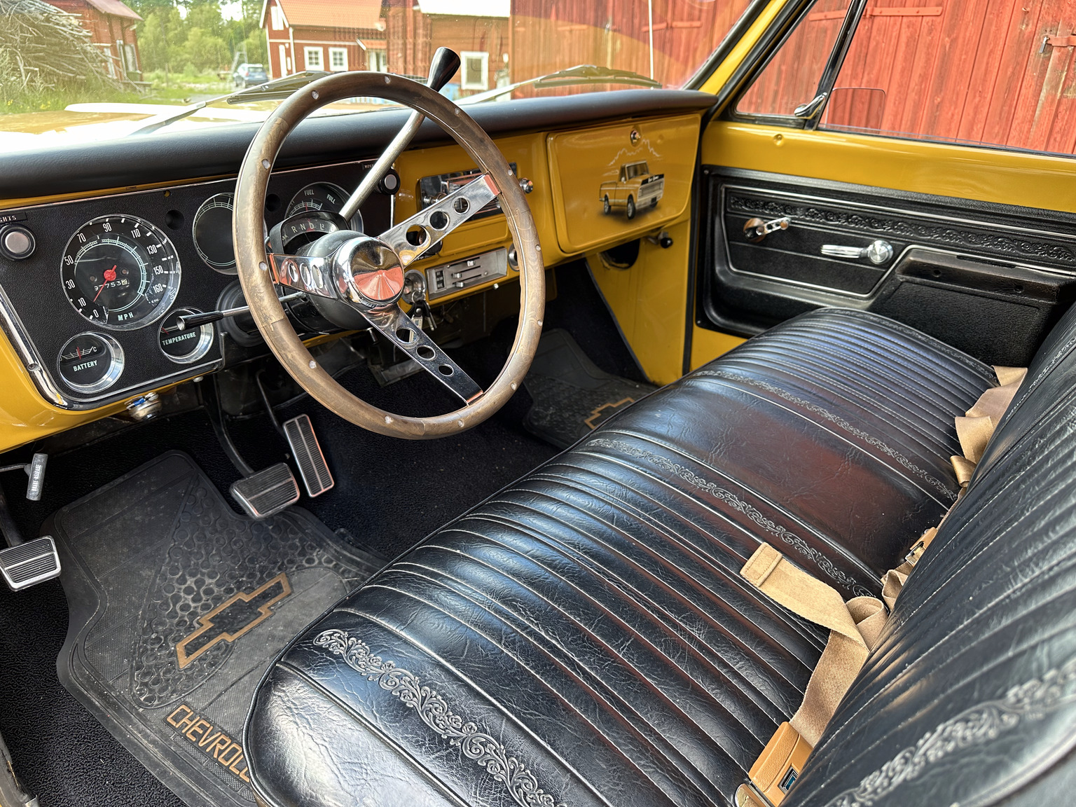 1972 chevy c10 deals interior