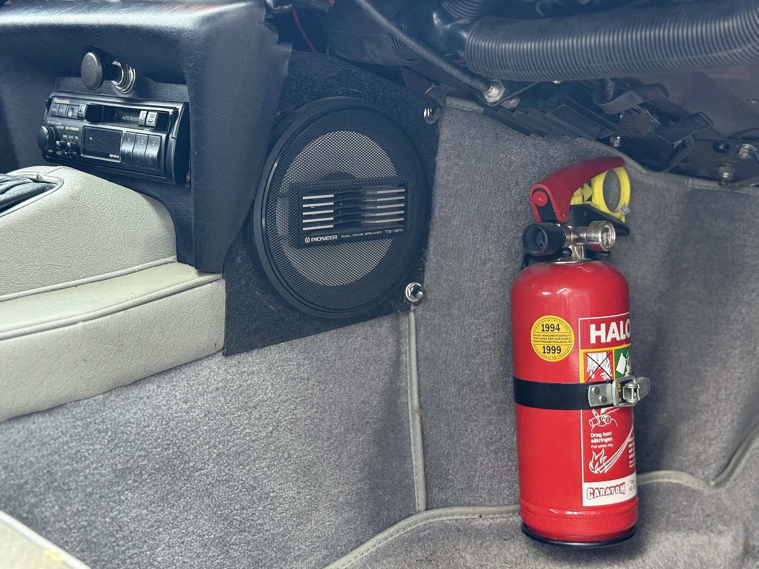 Interior image of 1969 Jaguar E-Type 4.2 Coupe (30)