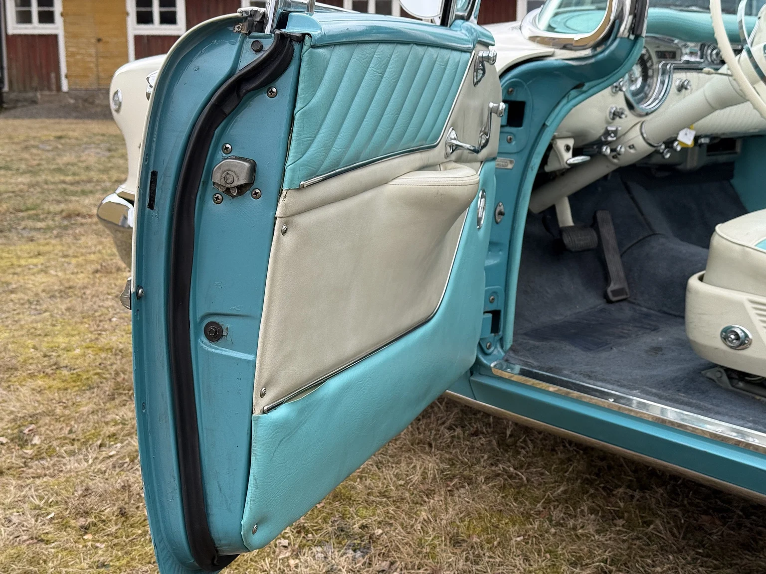 Innenraumfoto von 1955 Oldsmobile Super 88 (30)