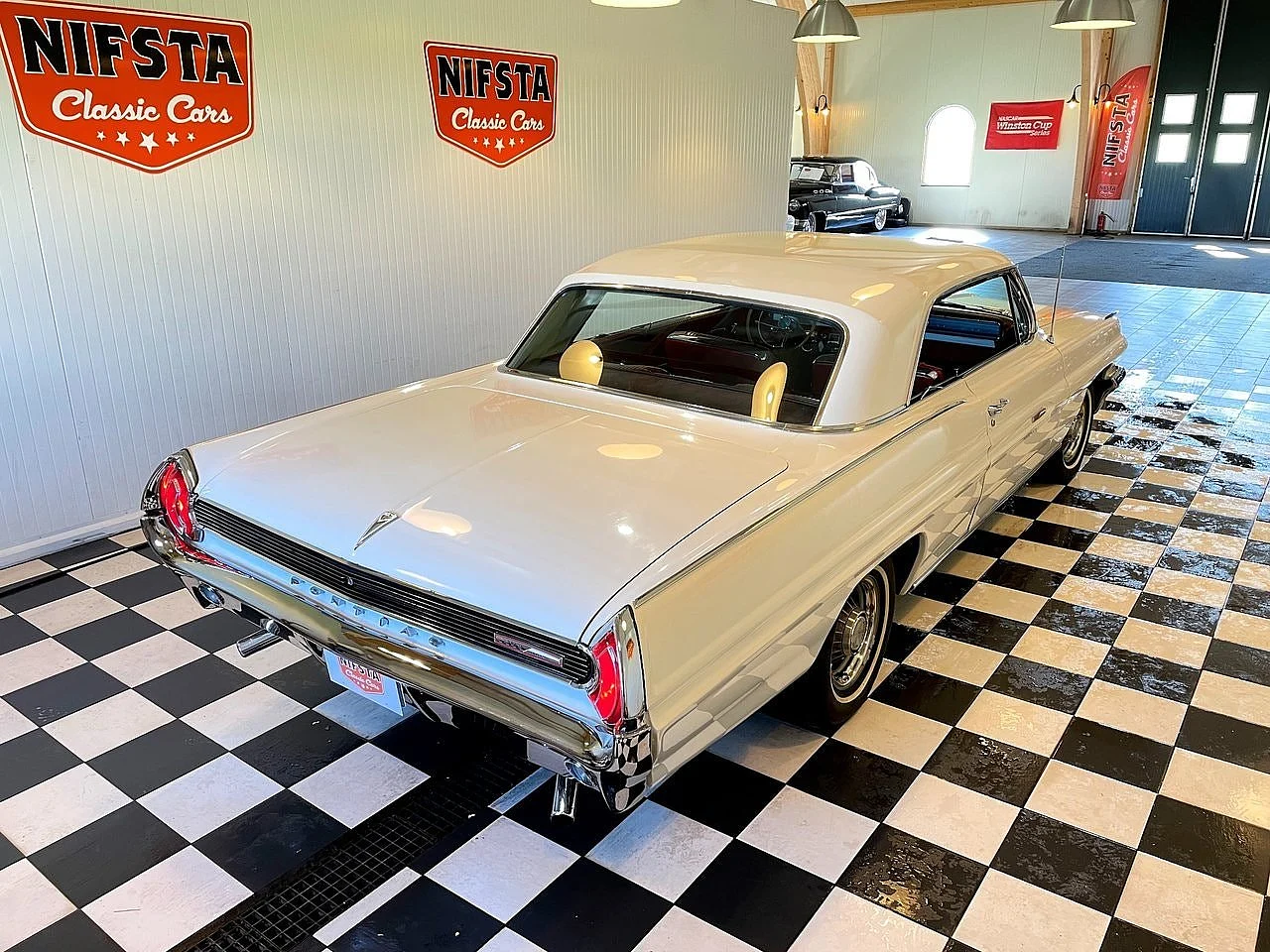 Bild von 1962 Pontiac Grand Prix (6)