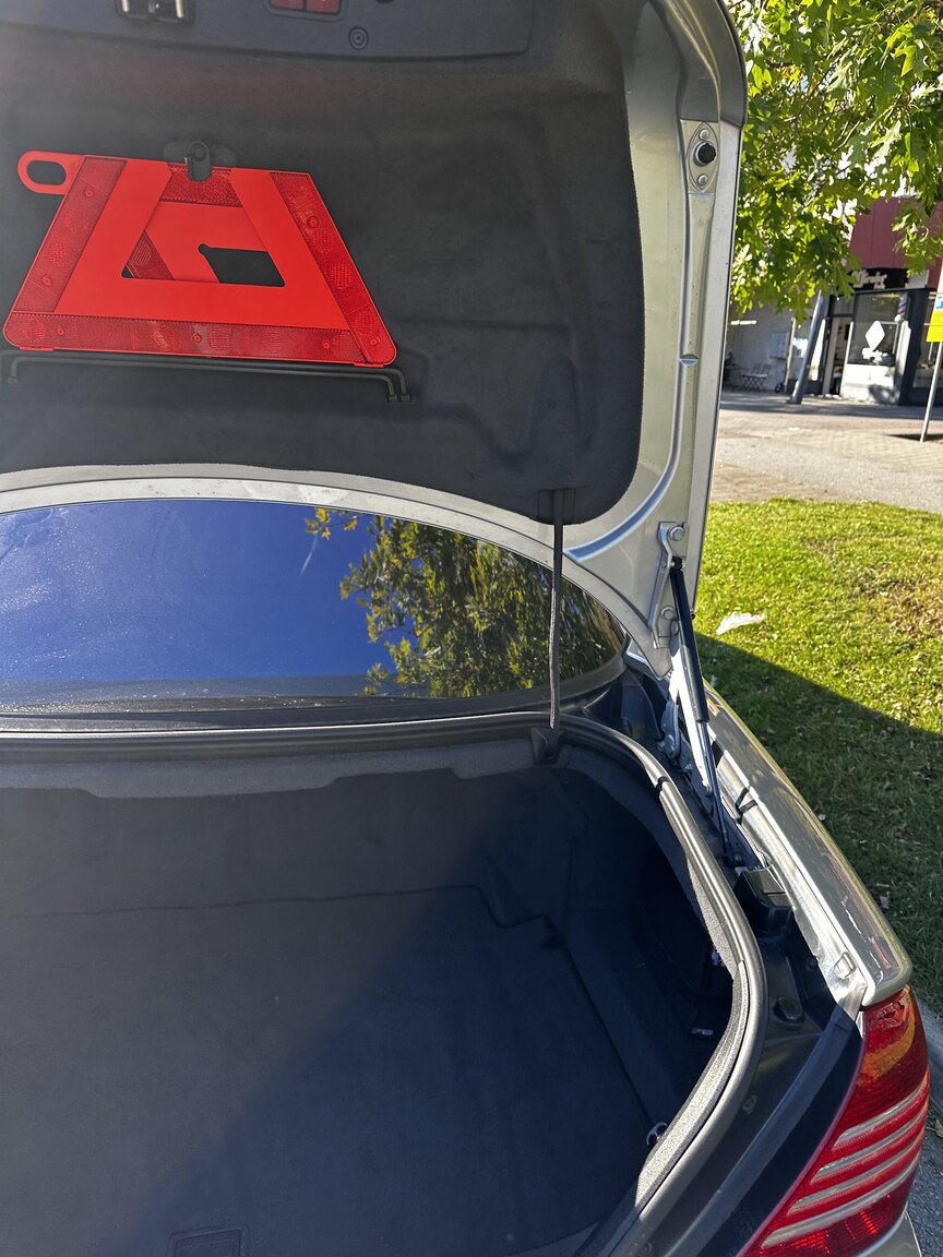 Interior image of 2004 Mercedes-Benz CL 55 AMG