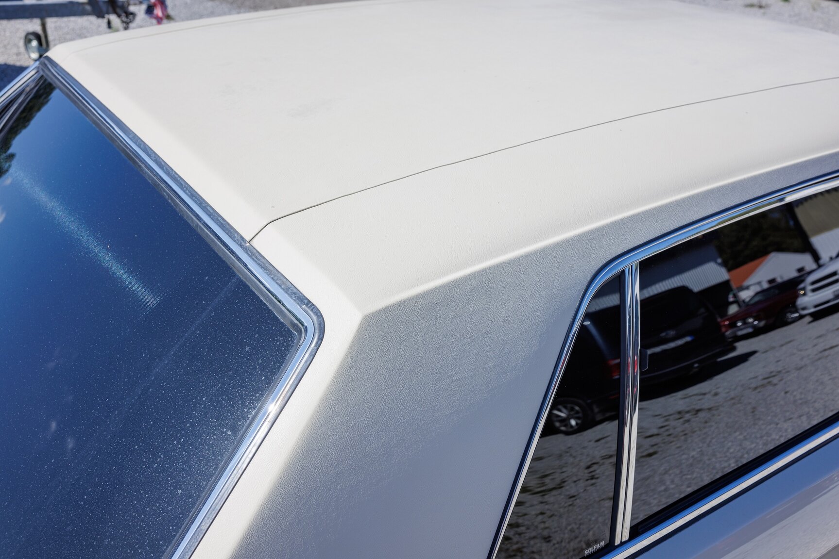 Exterior image of 1991 Rolls Royce Silver Spur LWB