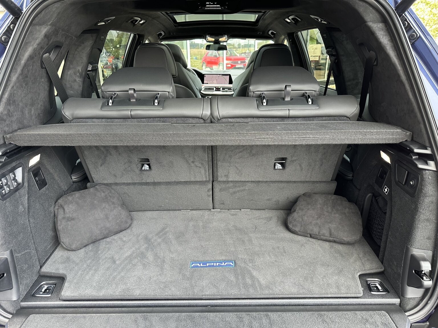 Interior image of 2022 ALPINA XB7