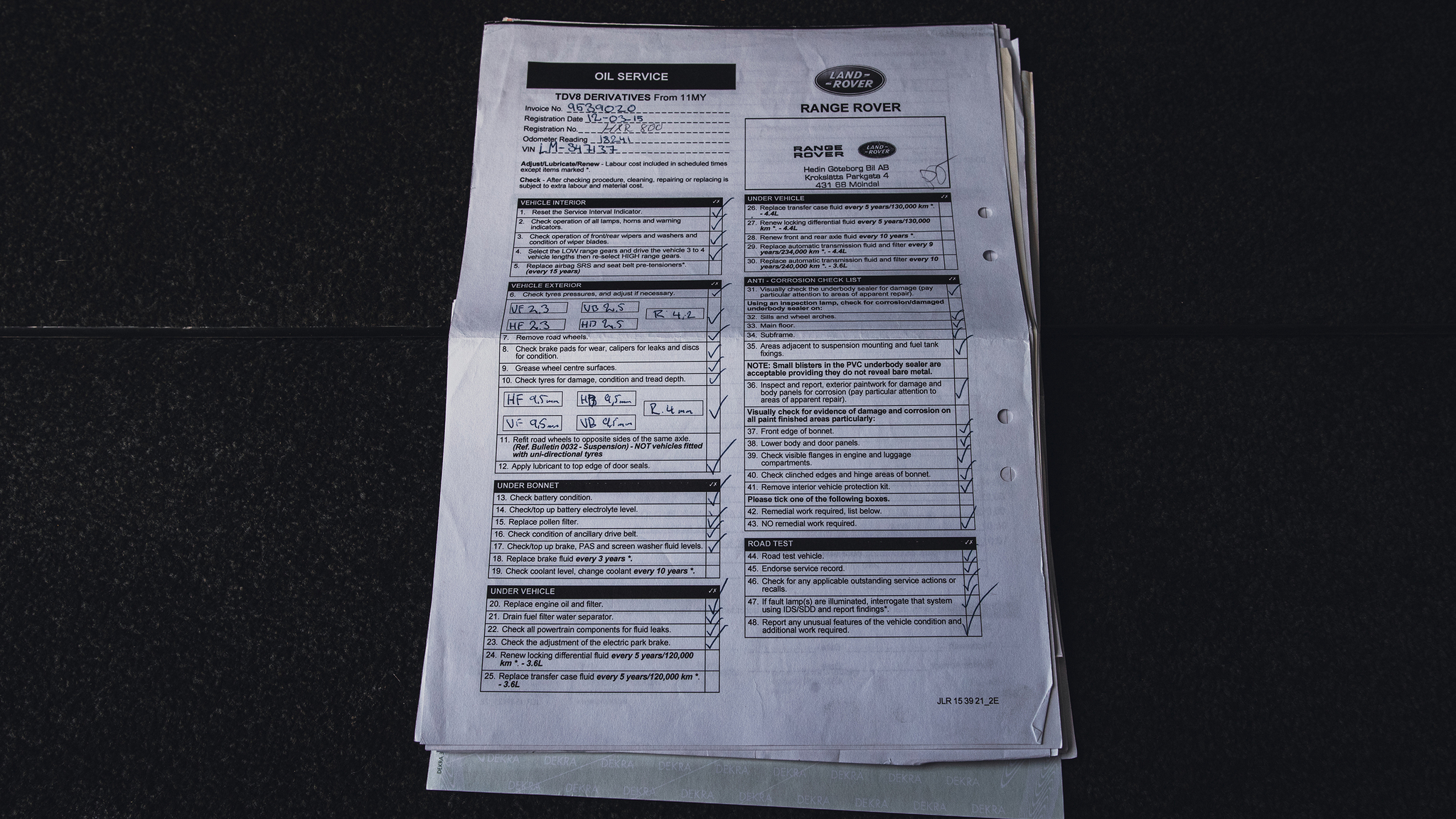 Documentation for 2011 Range Rover TDV8 Autobiography  (32)