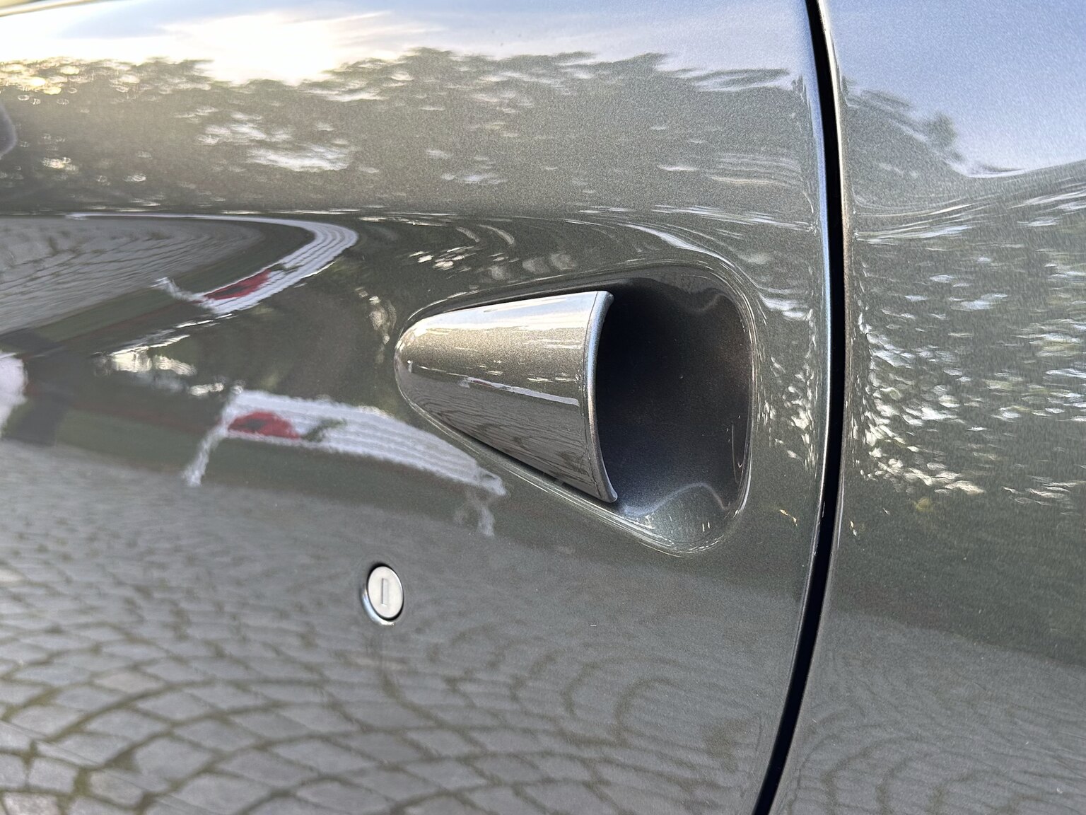 Exteriörbild på 2013 Ferrari F12 Berlinetta