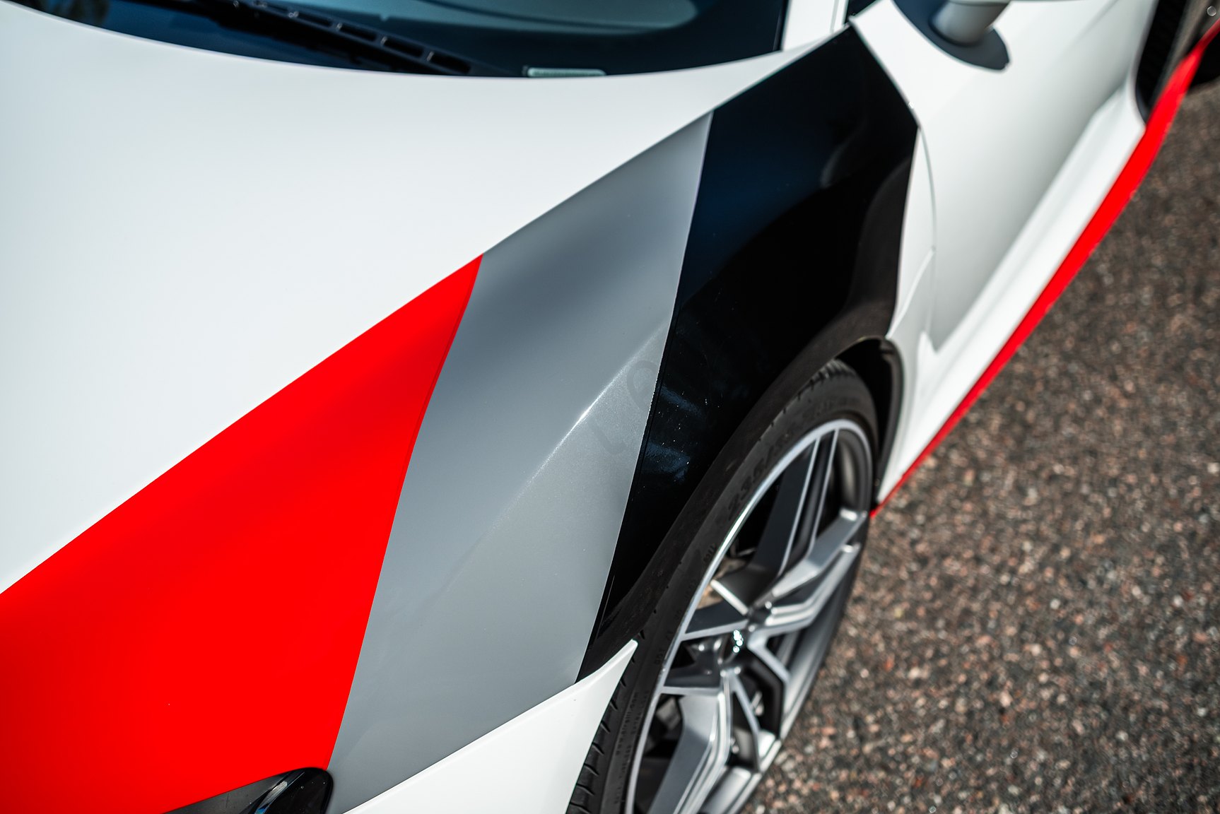Exterior image of 2008 Audi R8 4.2 V8 Turbo Manuell