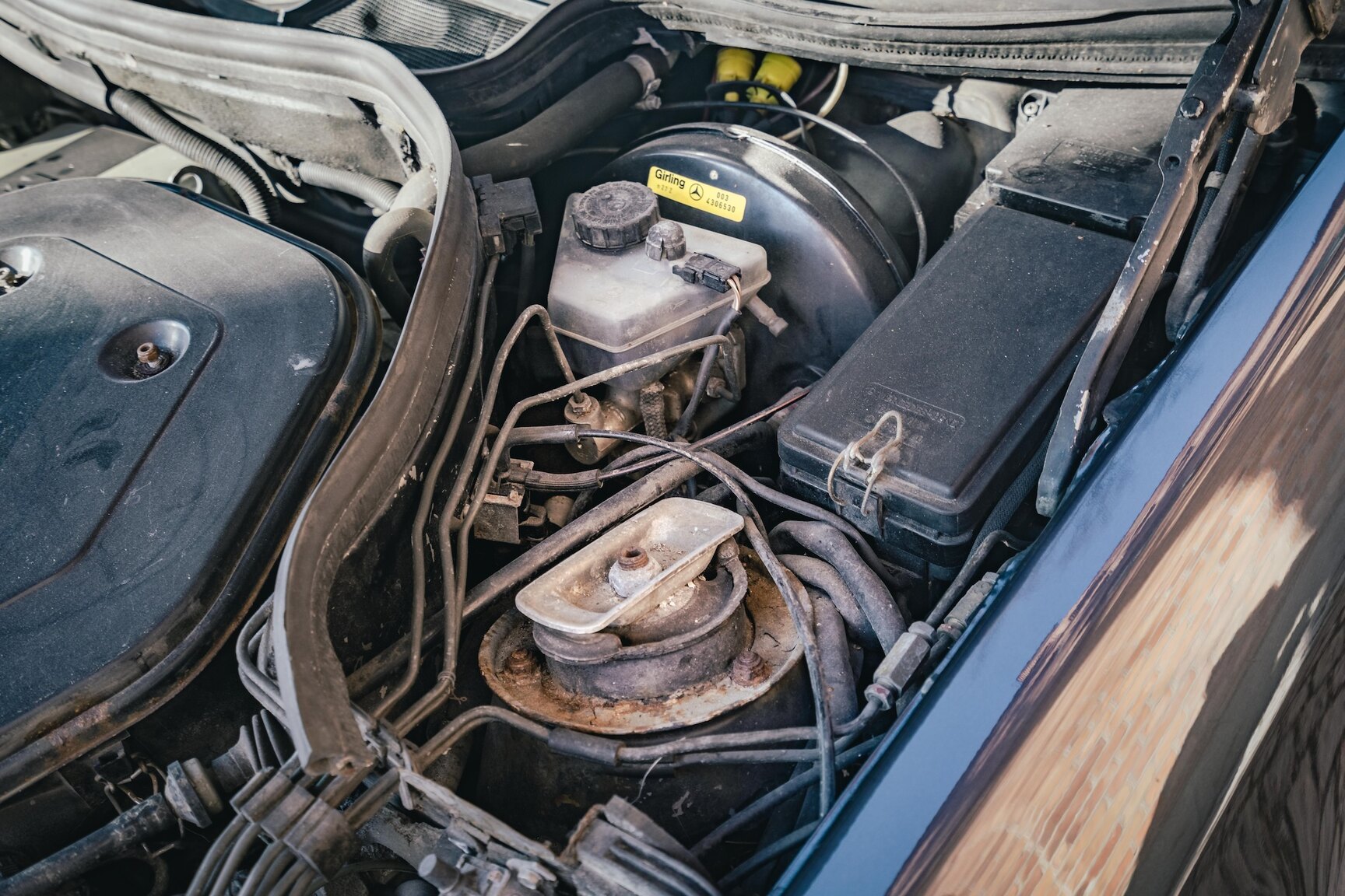 Image of 1991 Mercedes-Benz 300E-24 mechanics (6)