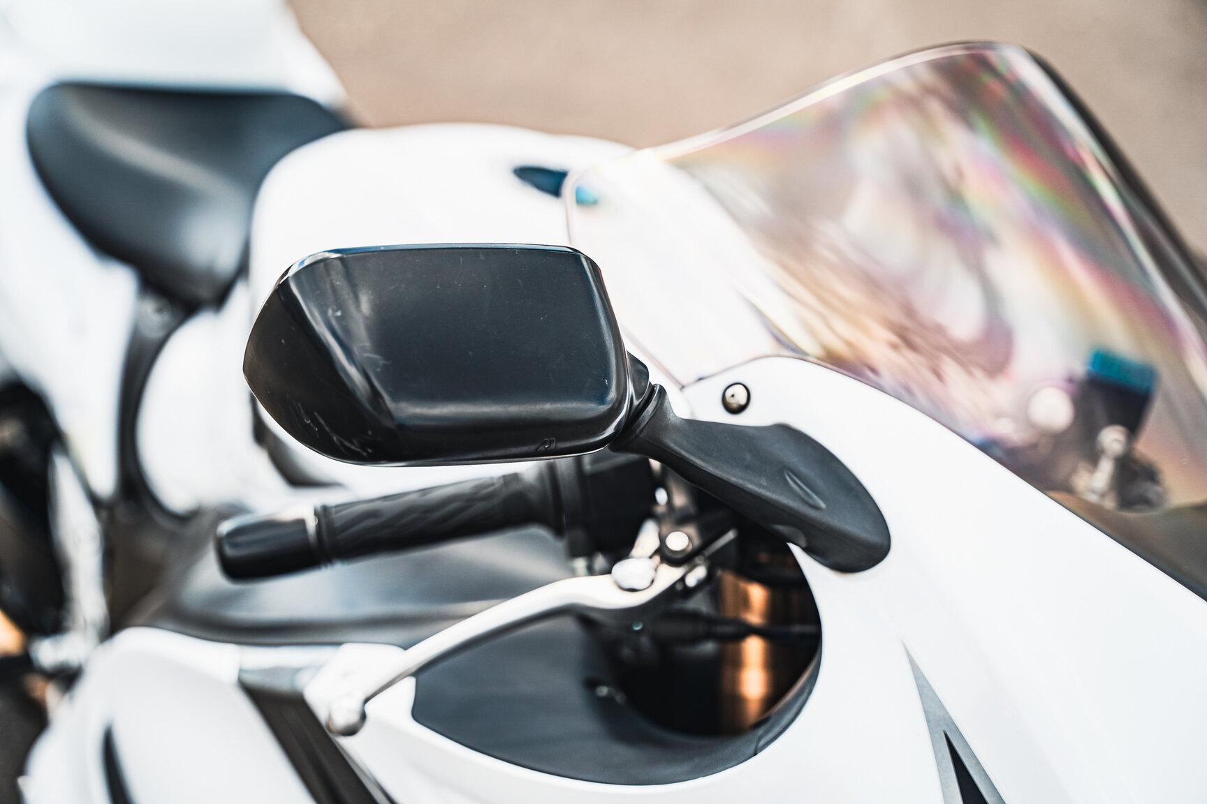 Exteriörbild på 2013 Suzuki GSX1300R Hayabusa