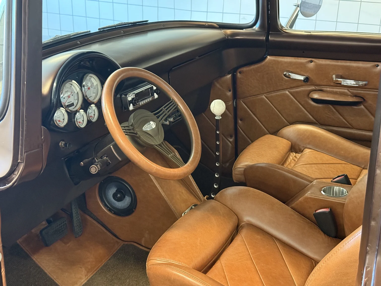 Interior image of 1956 Ford F-100 Restomod (3)