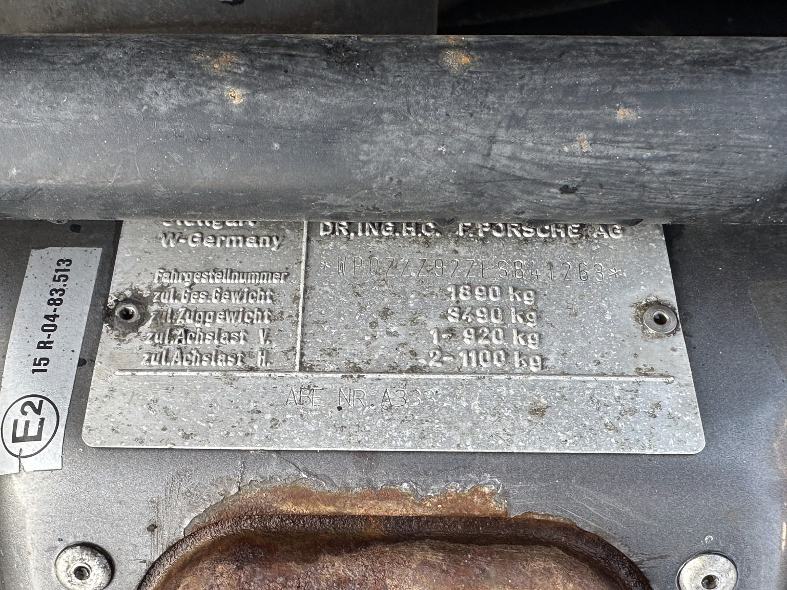 Image of 1985 Porsche 928 (14) mechanics