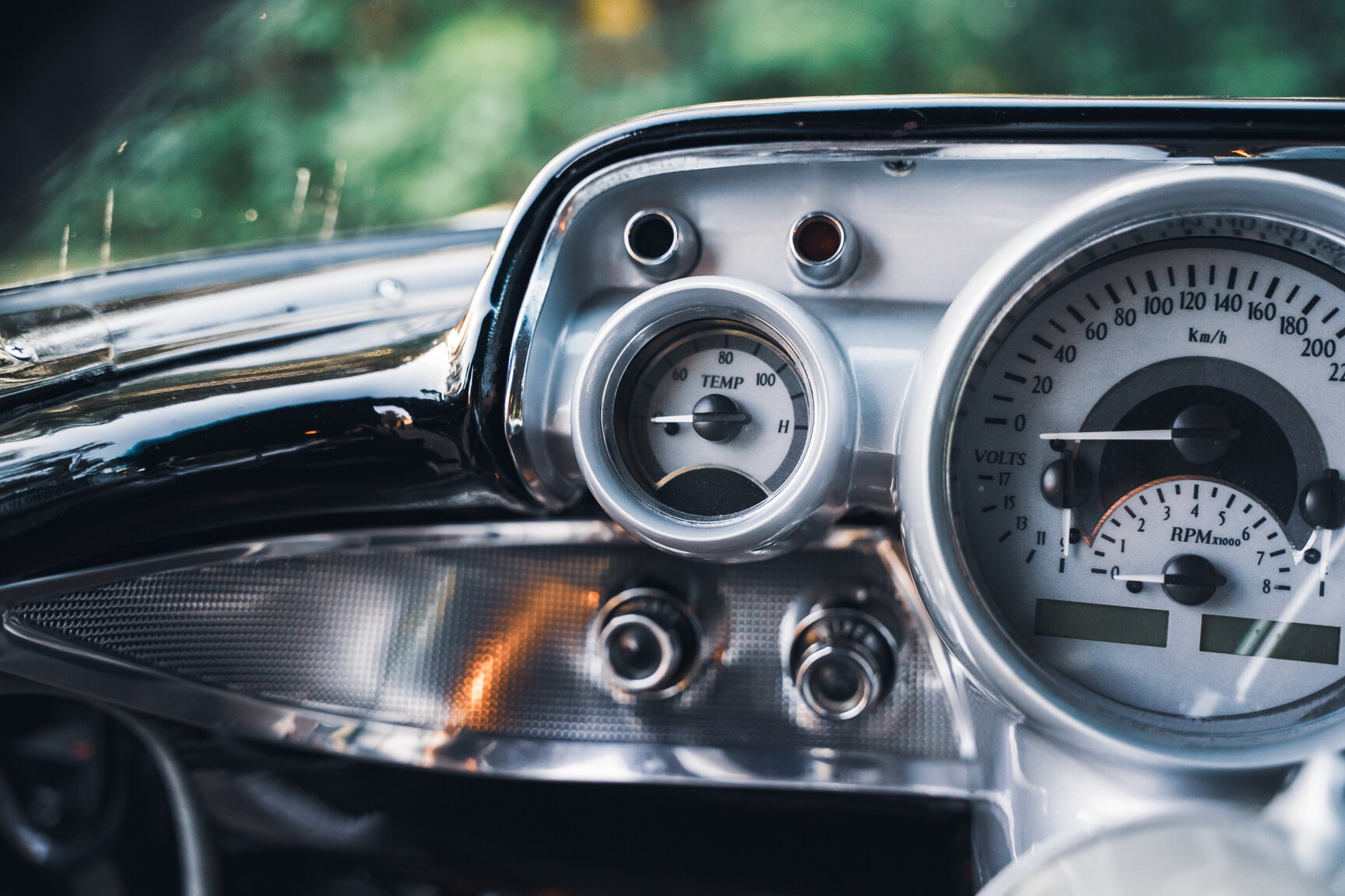 Innenraumfoto von 1957 Chevrolet Bel Air Sport Coupé (24)