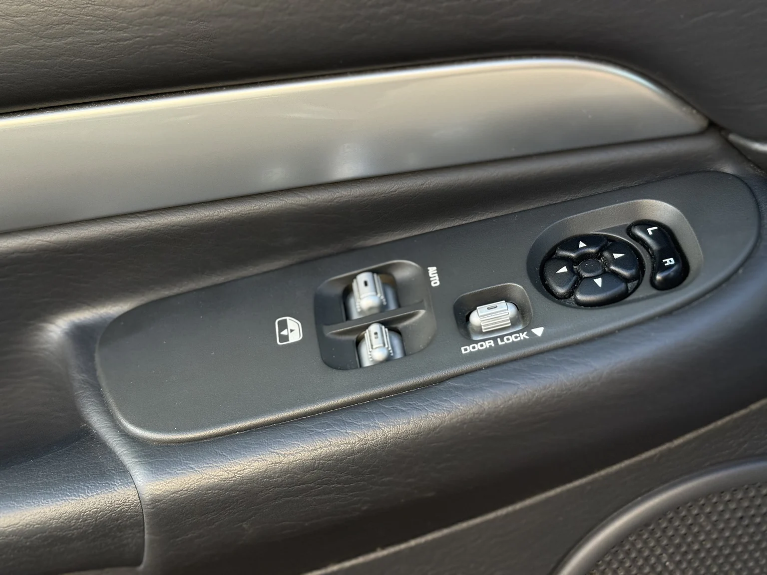 Interiörbild 2005 Dodge RAM SRT-10 Regular Cab Manual  (20)