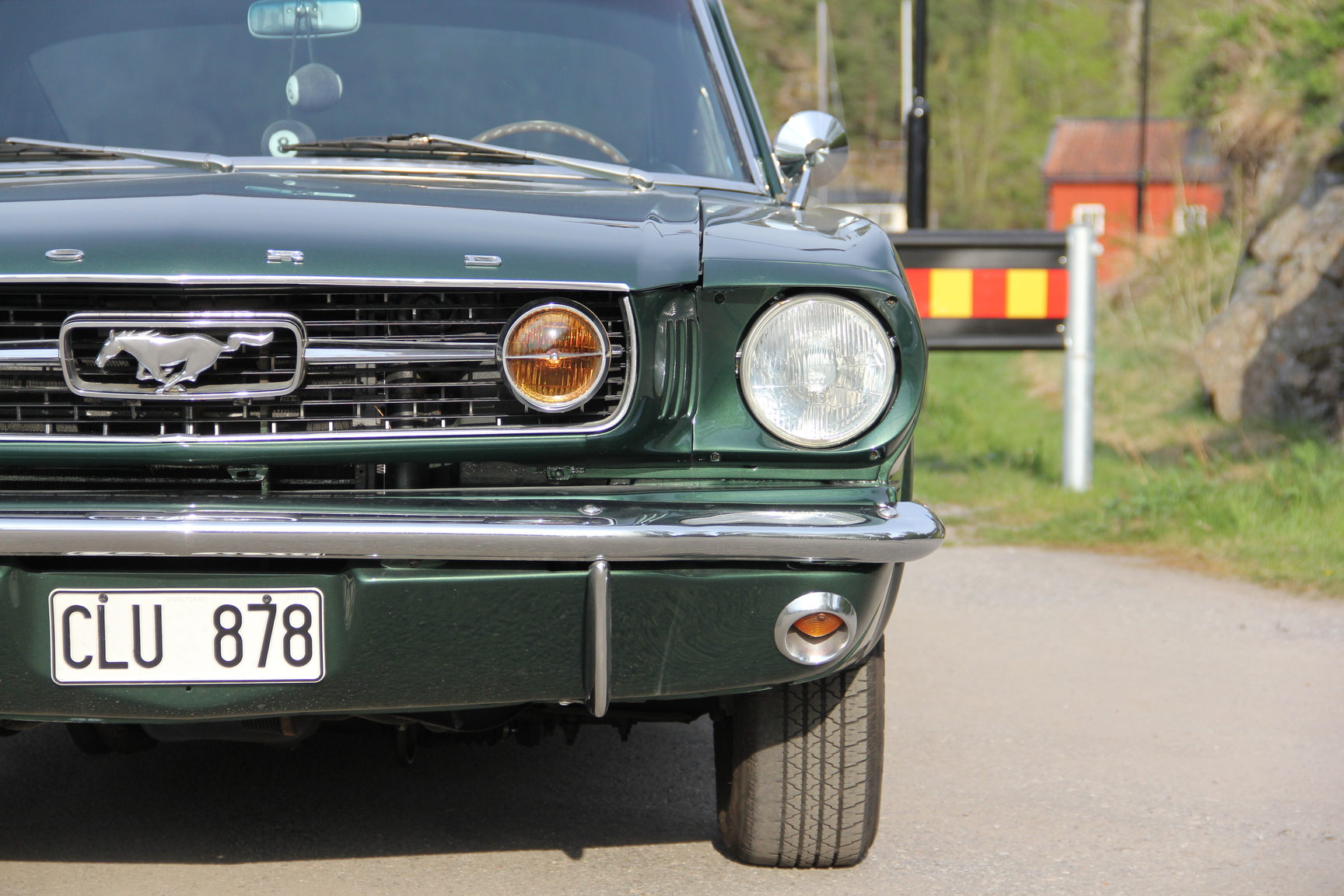 Exterior image of 1966 Ford Mustang Fastback GT-clone (24)