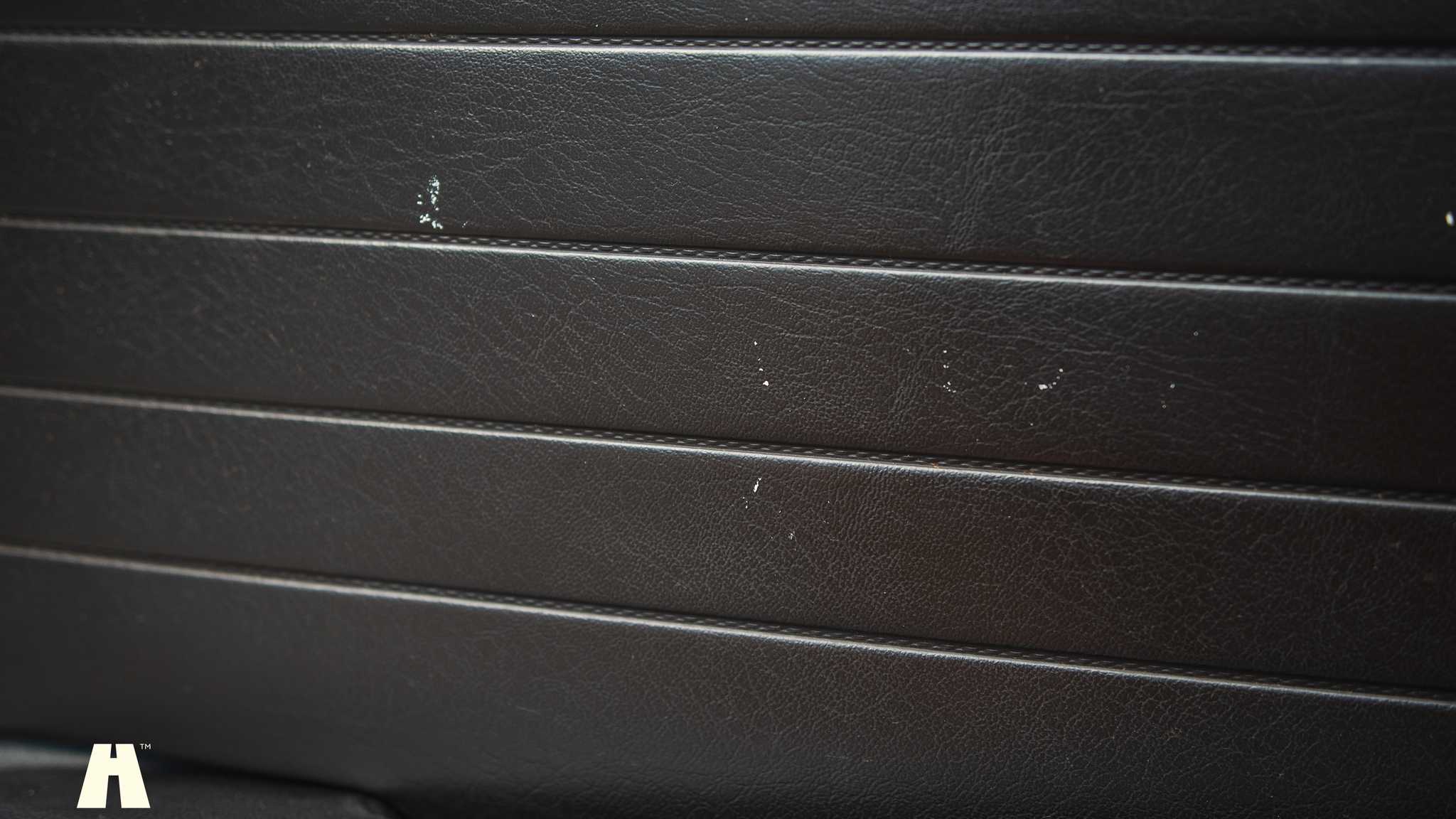 Interior image of 1966 Volvo P1800 S (60)