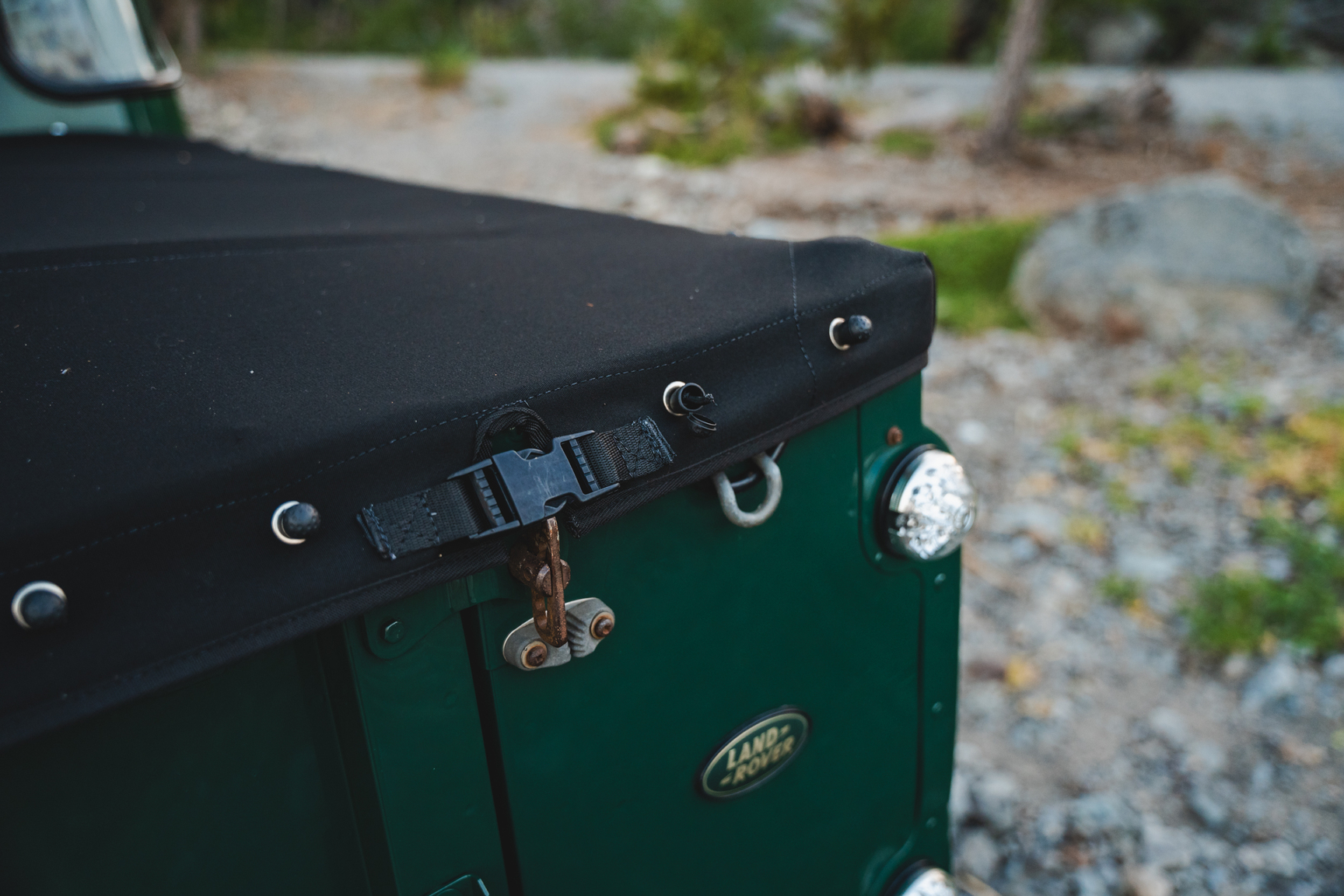 Aussenfoto 2003 Land Rover Defender TD5 90 Pickup (68)