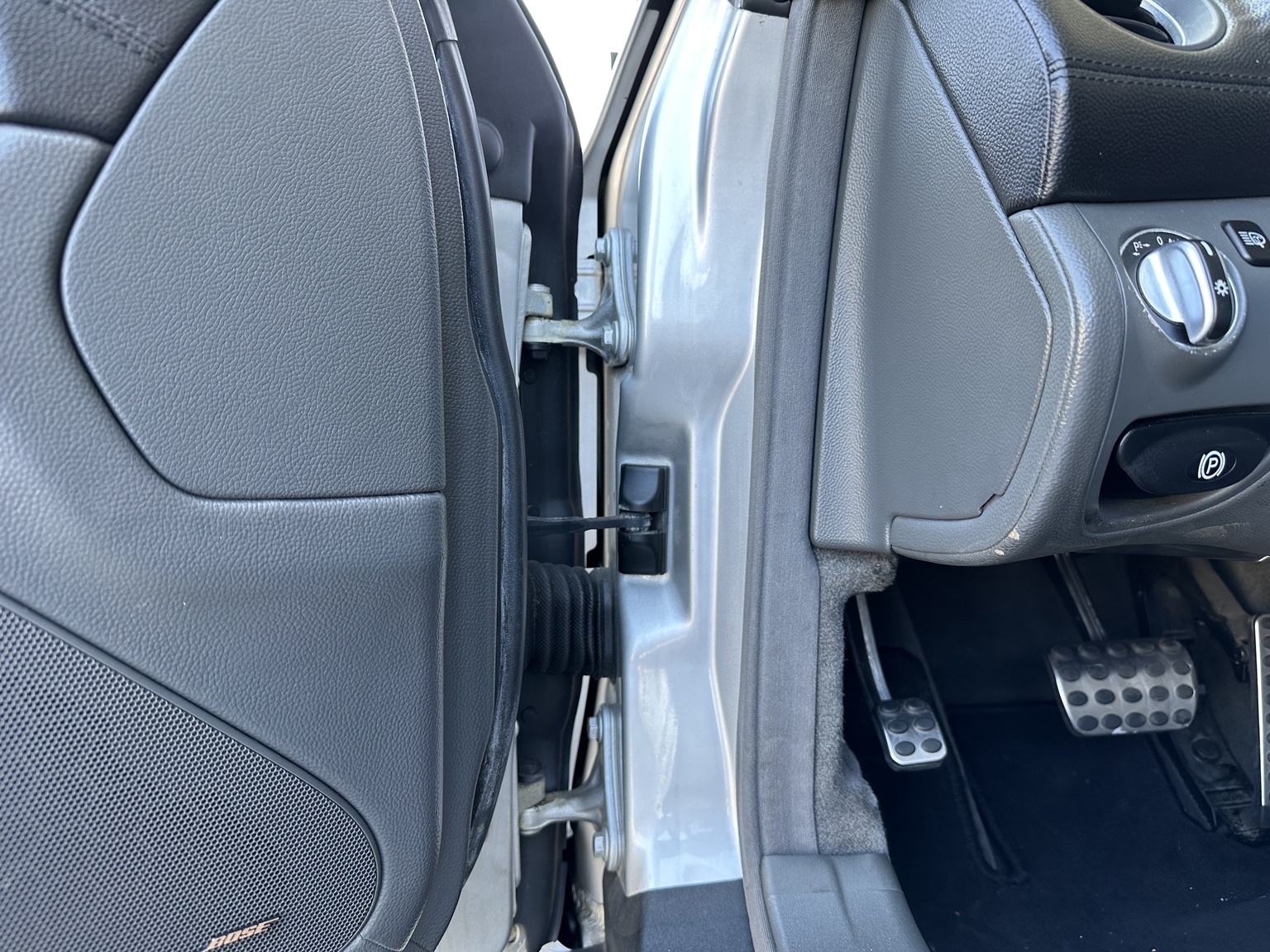 Innenraumfoto von 2002 Mercedes SL 500 (13)