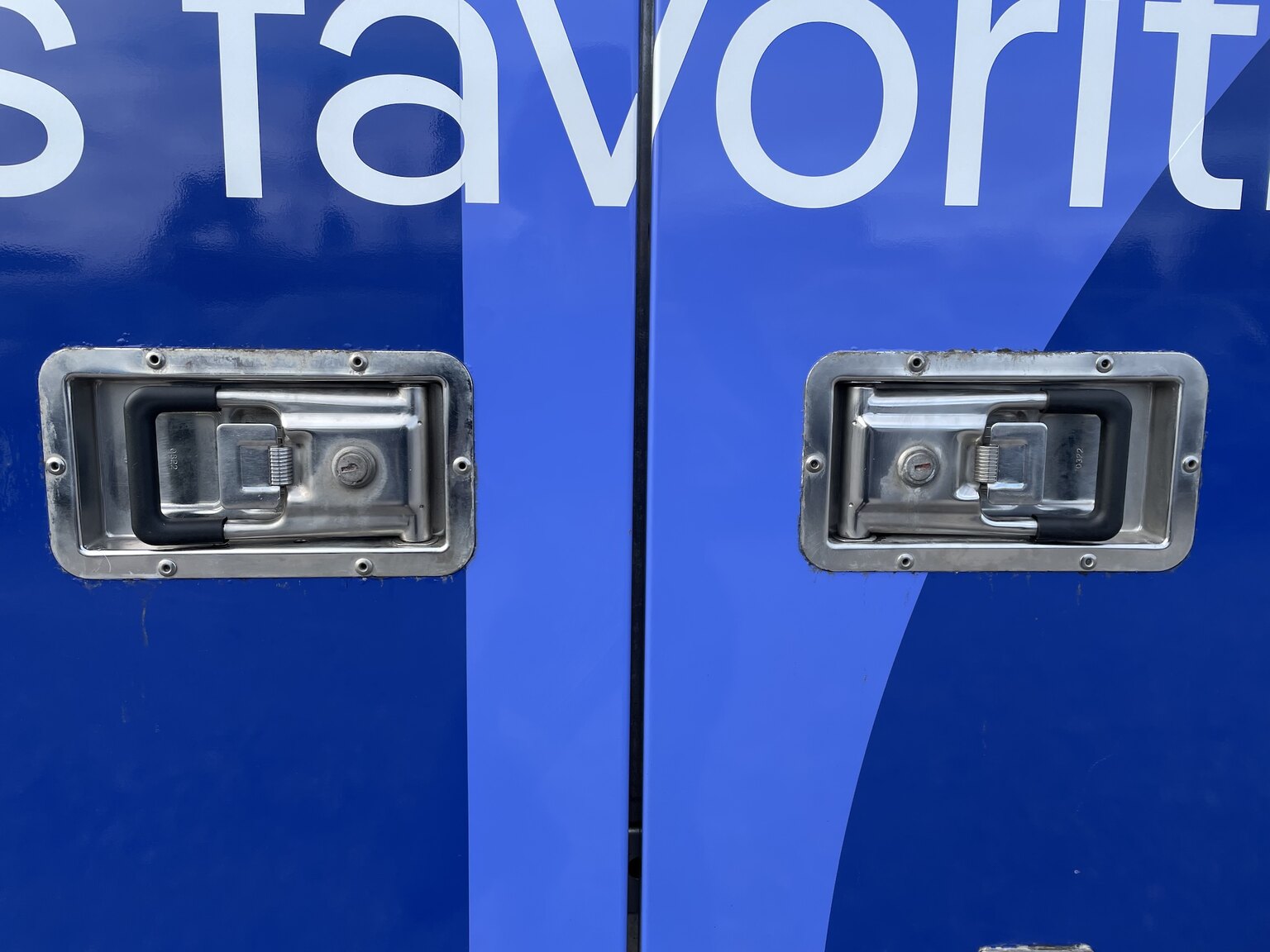 Exterior image of 2022 Ford Transit fordonstransport (29)