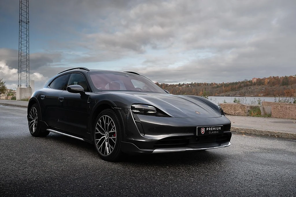 Bild von 2022 Porsche Taycan 4S (14)