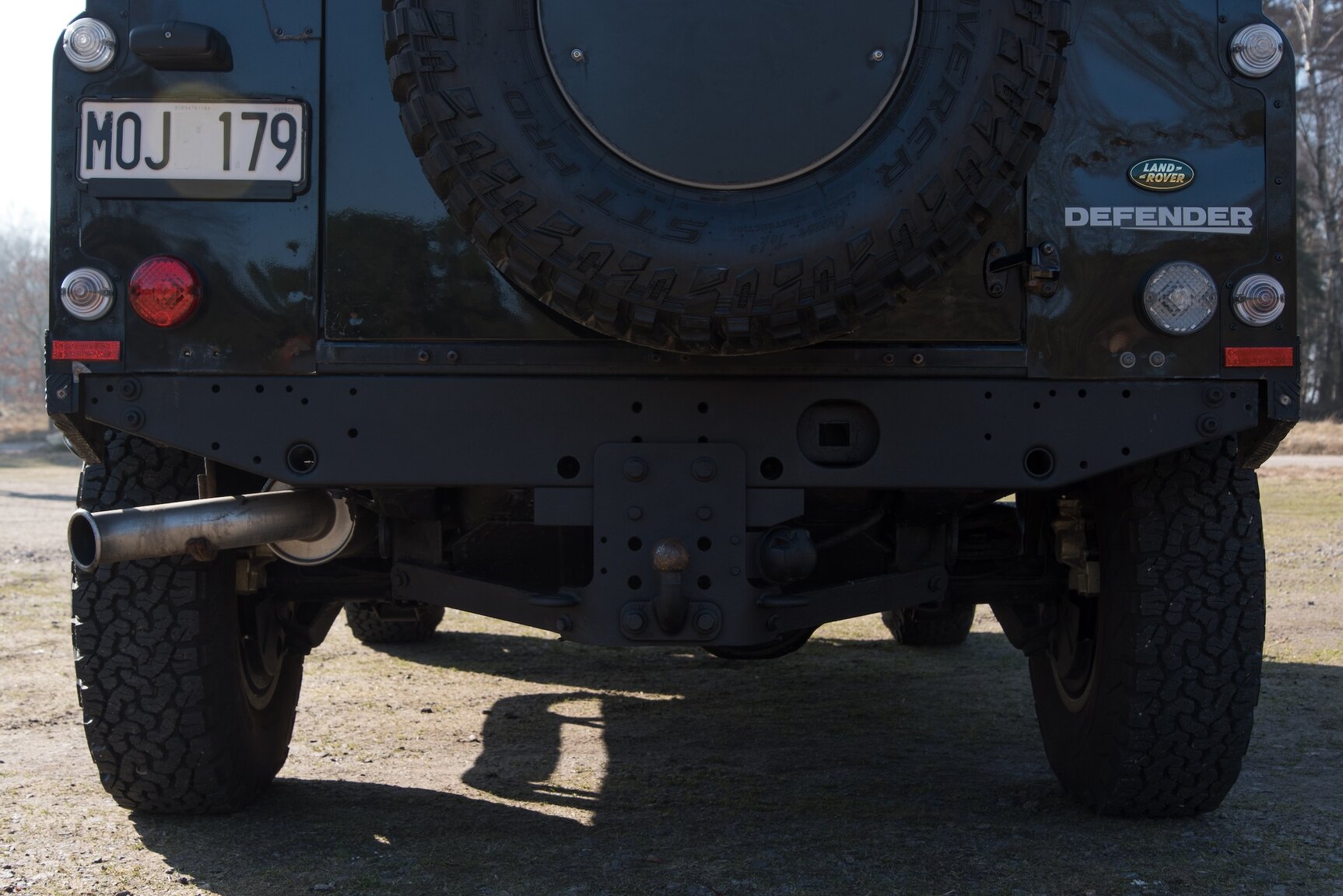 Exterior image of 2009 Land Rover Defender 90 2.4 TD4 4x4