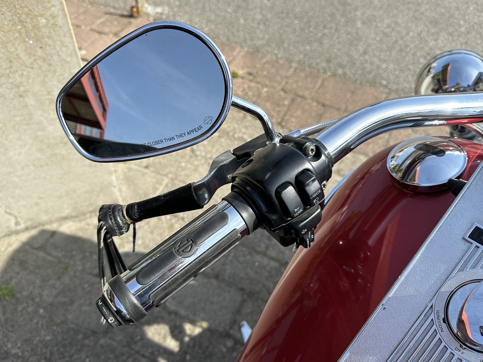 Exterior image of 2005 Harley-Davidson Road King Classic