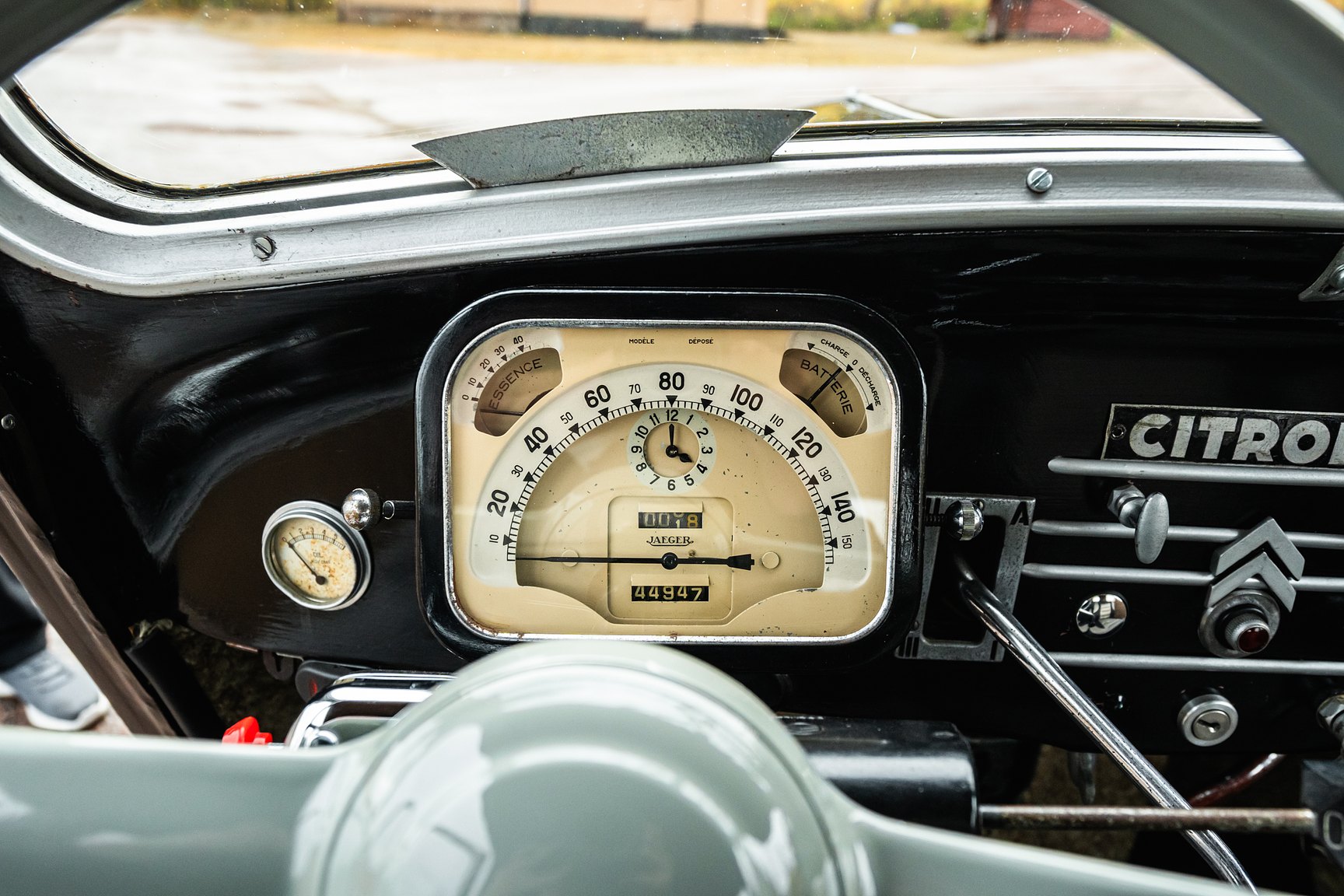 Interior image of 1951 Citroën Berline 11 Sport