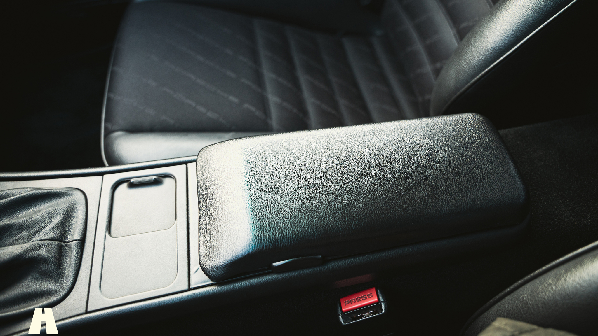 Innenraumfoto von 1990 Porsche 944 S2 (43)