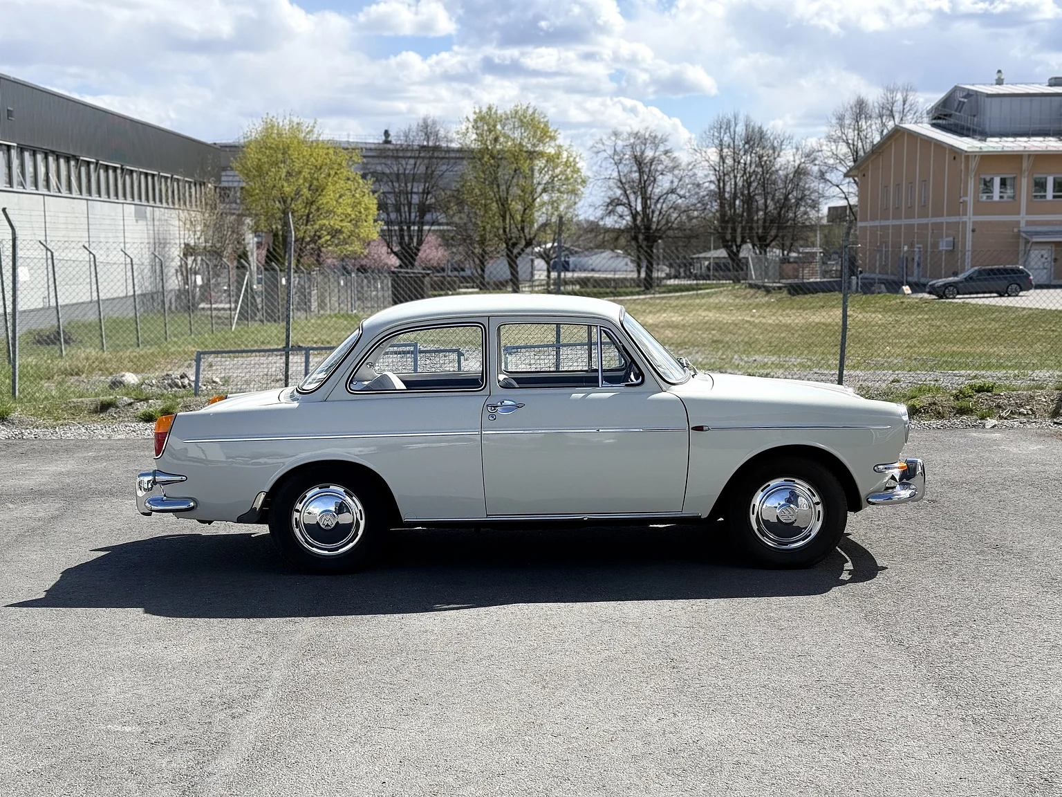 Aussenfoto 1965 Volkswagen 1500 Limousine 311 Notchback (11)