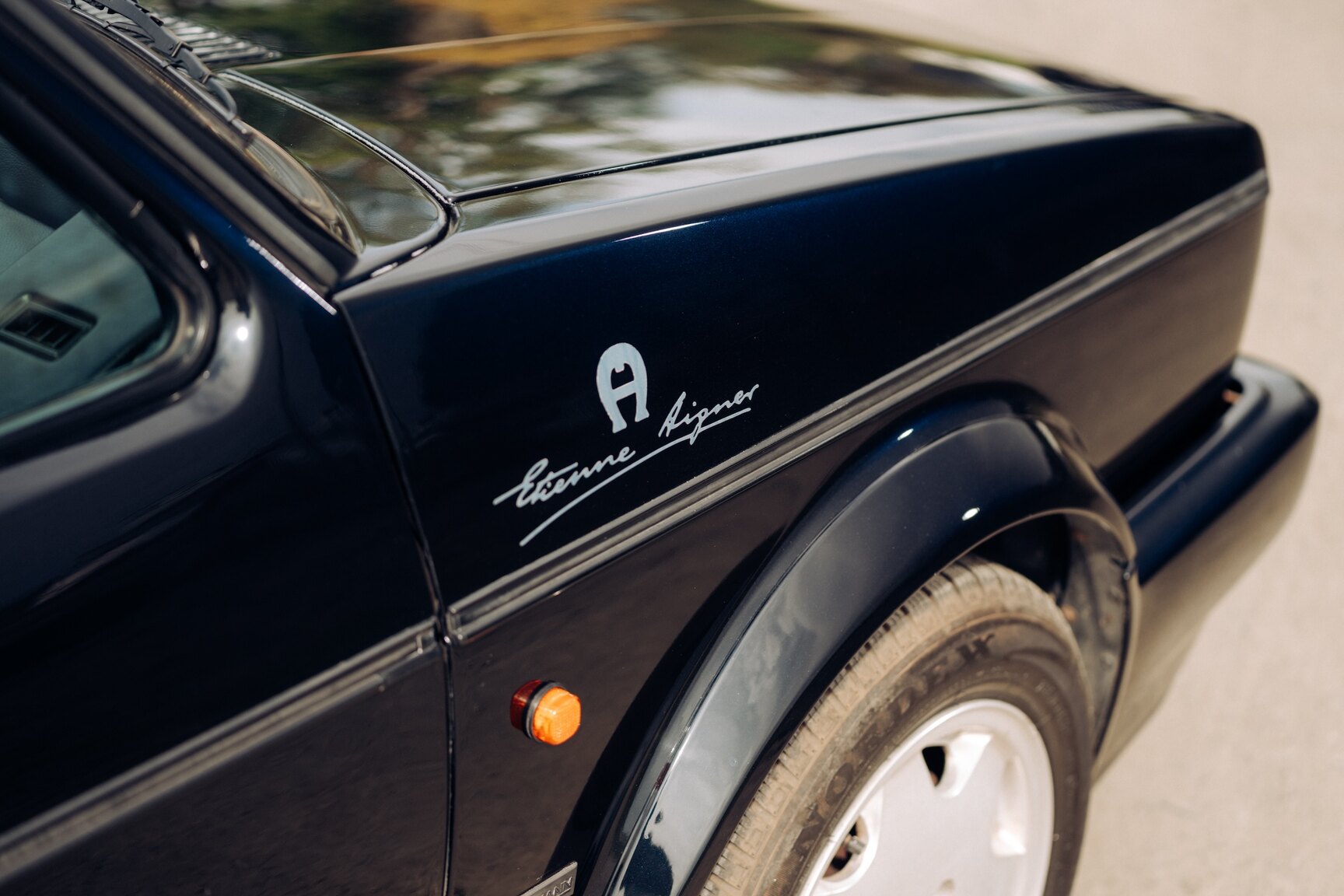 Exterior image of 1991 VW Golf Cabriolet "Etienne Aigner Edition"