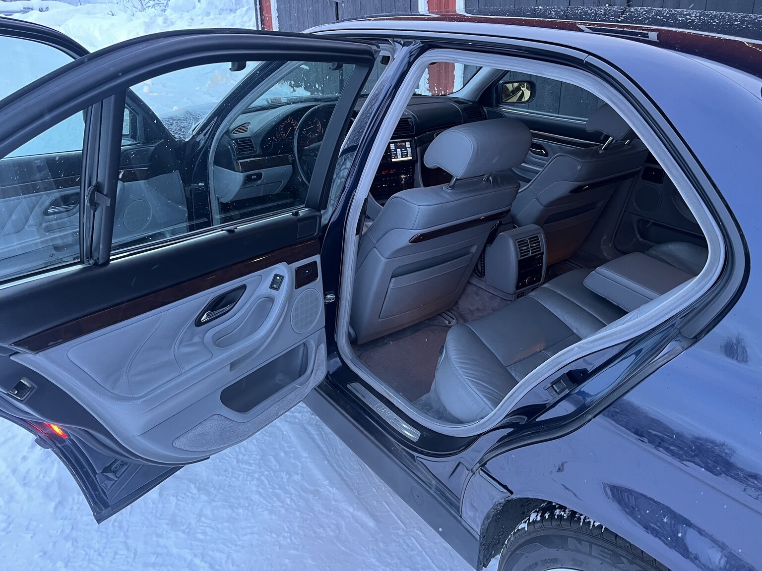 Innenraumfoto von 1996 BMW 750IA