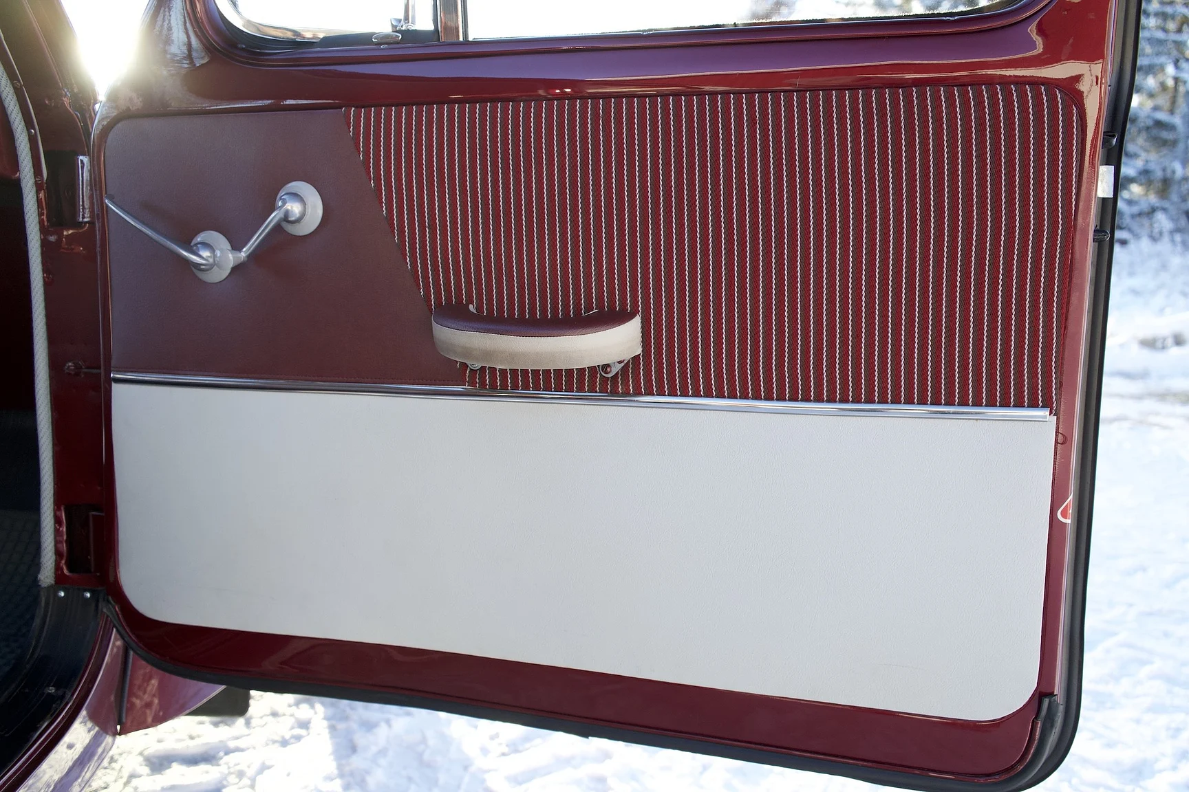 Interior image of 1953 Volvo PV444 DS (39)