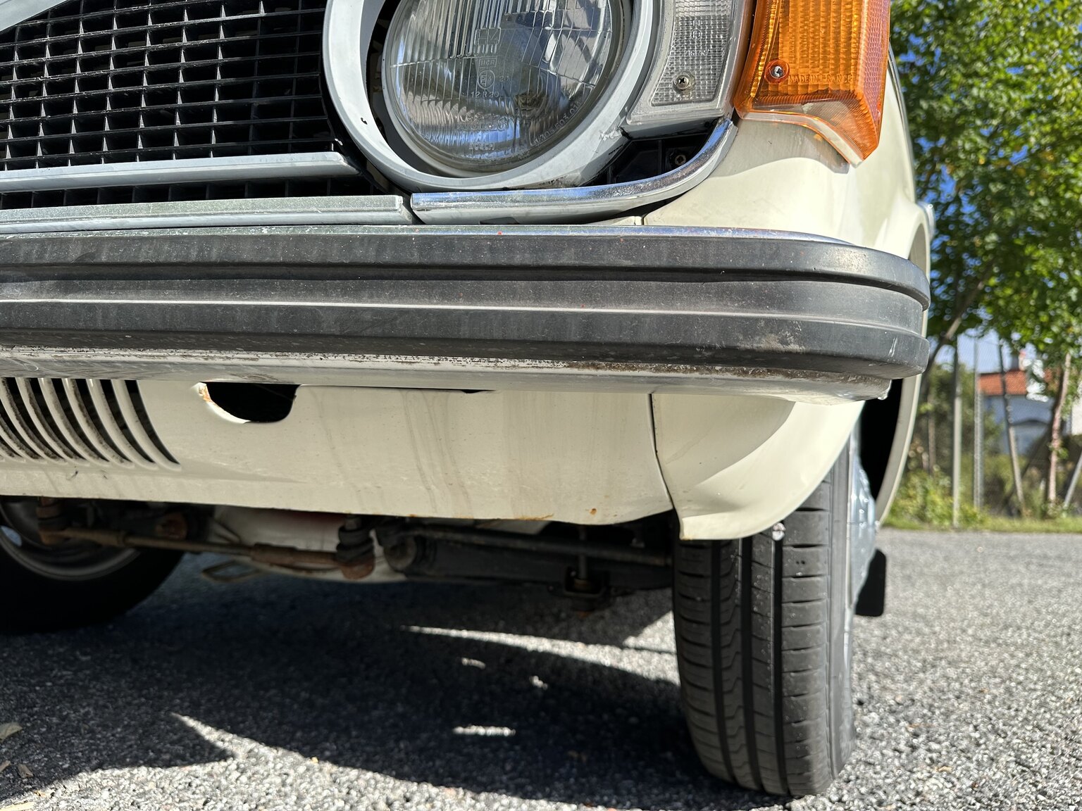 Aussenfoto 1973 Volvo 142