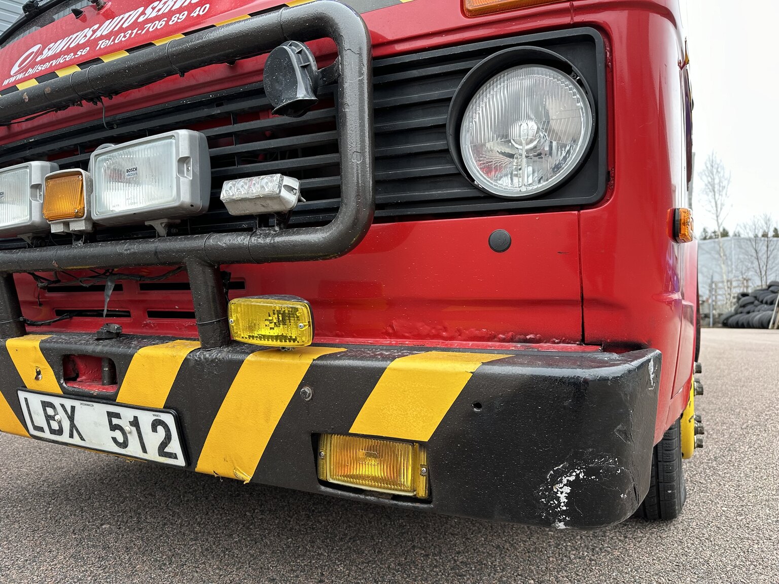 Exteriörbild på 1983 Volkswagen LT46 bärgare (10)