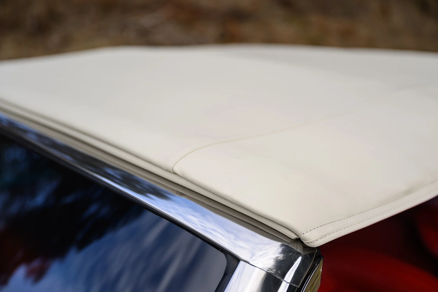 Exteriörbild på 1965 Ford Mustang GT Convertible (15)