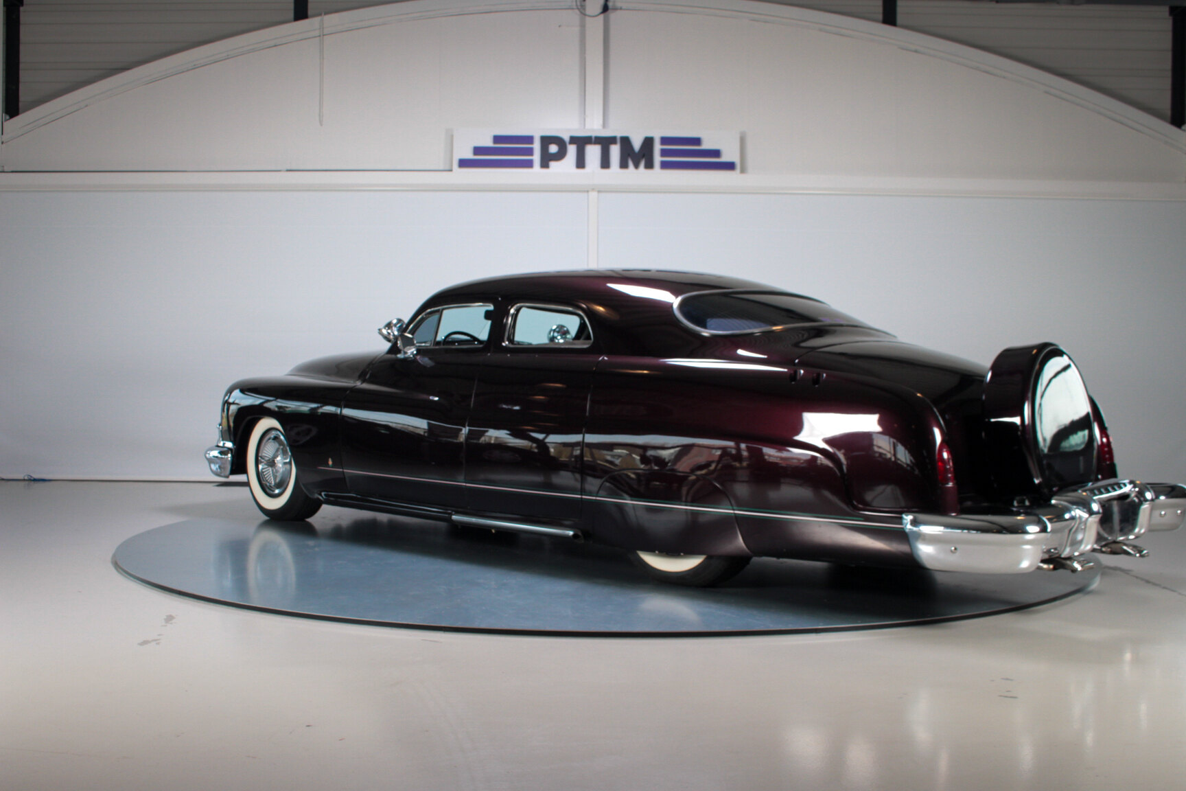 Exterior image of 1951 Lincoln Cosmopolitan 